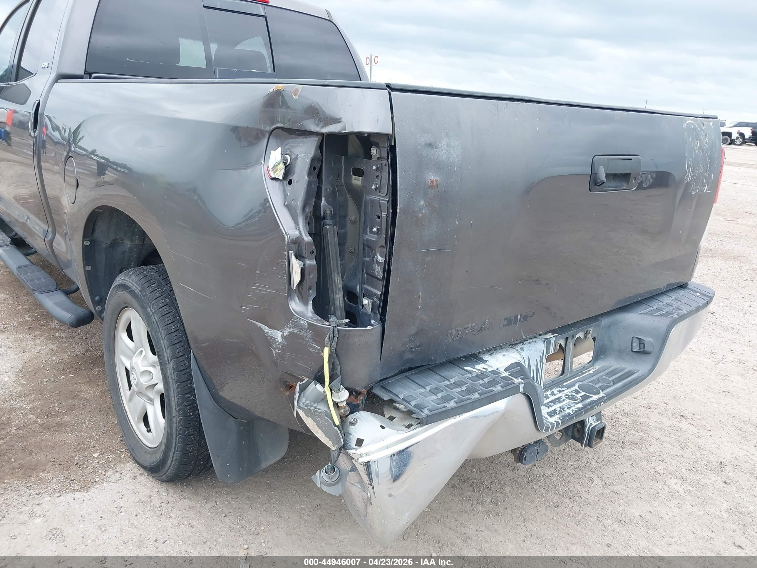 2011 Toyota Tundra Grade 4.6l V8 Gray vin: 5TFRM5F16BX025987
