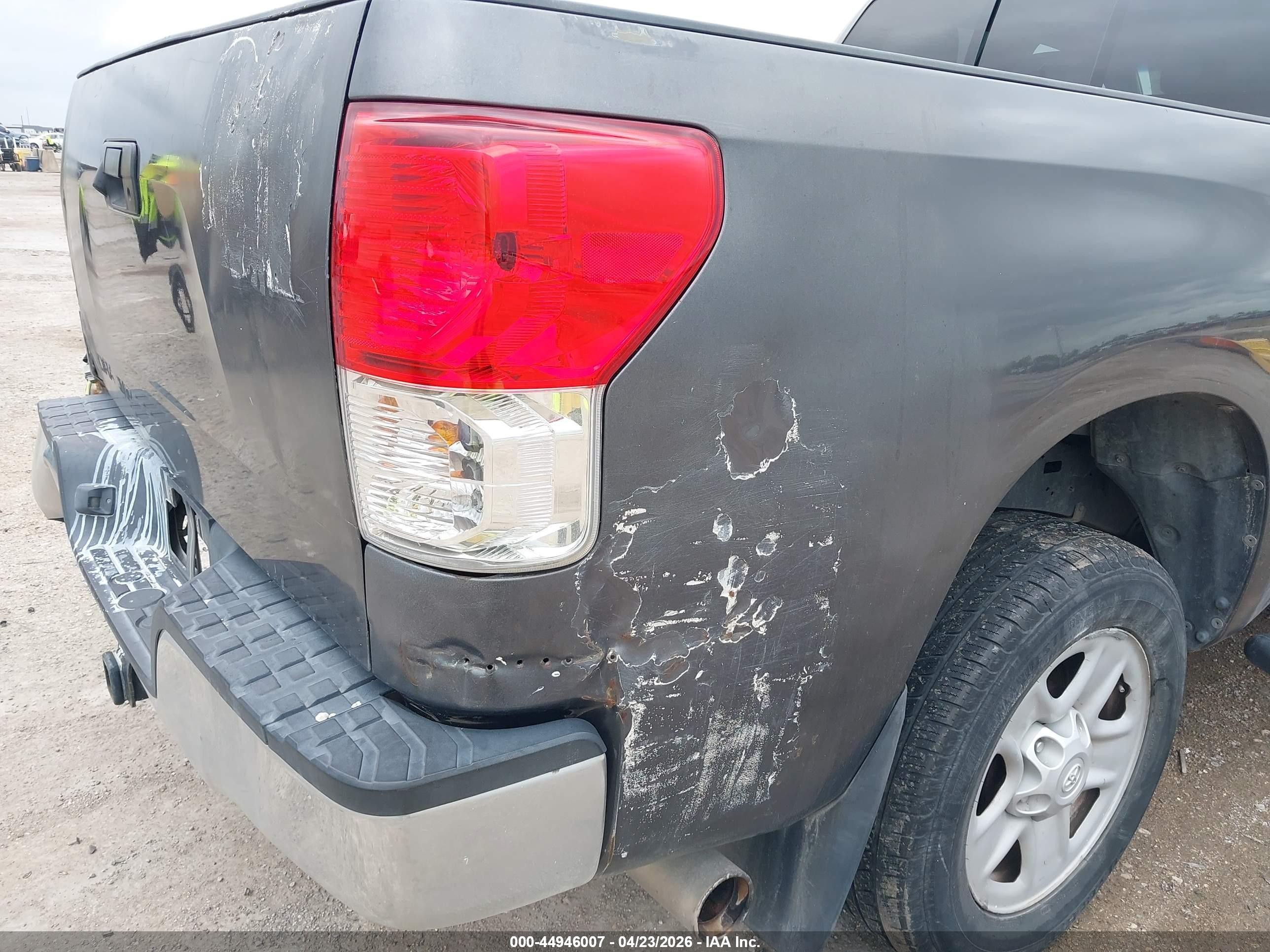 2011 Toyota Tundra Grade 4.6l V8 Gray vin: 5TFRM5F16BX025987