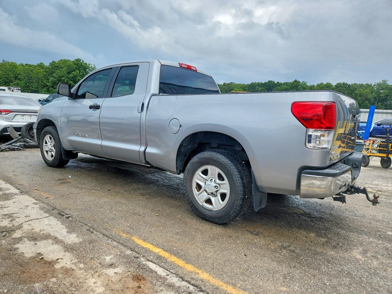 2011 Toyota Tundra Double Cab Sr5 Silver vin: 5TFRM5F16BX029358