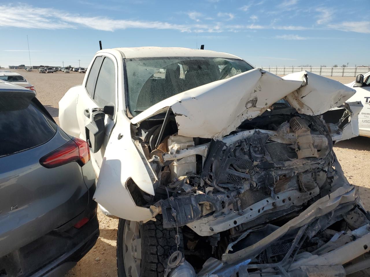 2011 Toyota Tundra Grade White vin: 5TFRM5F16BX030929