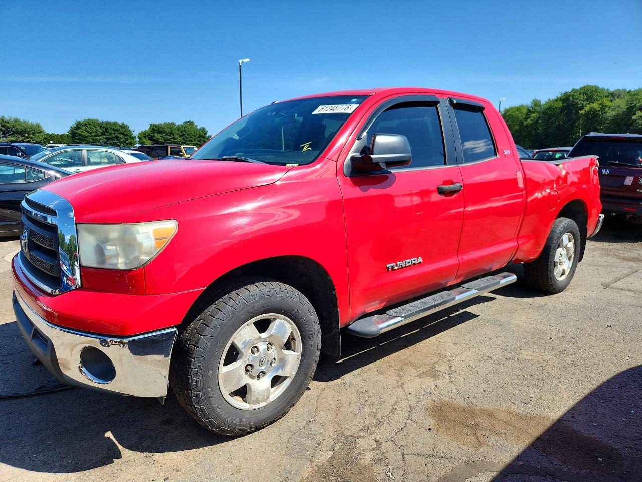 2011 Toyota Tundra Double Cab Sr5 Красный vin: 5TFRM5F16BX032874
