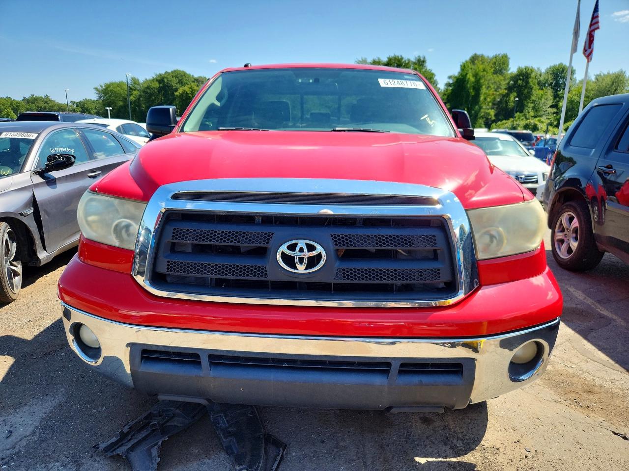 2011 Toyota Tundra Double Cab Sr5 Красный vin: 5TFRM5F16BX032874