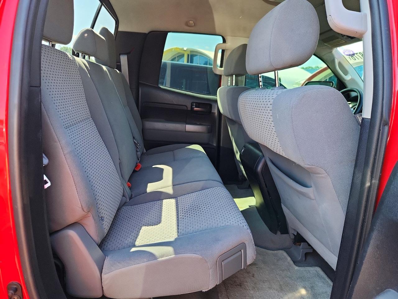 2011 Toyota Tundra Double Cab Sr5 Красный vin: 5TFRM5F16BX032874