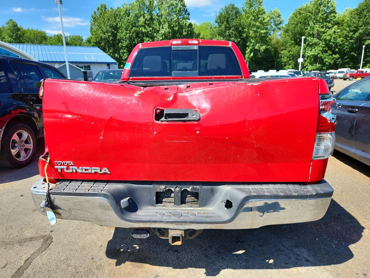 2011 Toyota Tundra Double Cab Sr5 Красный vin: 5TFRM5F16BX032874