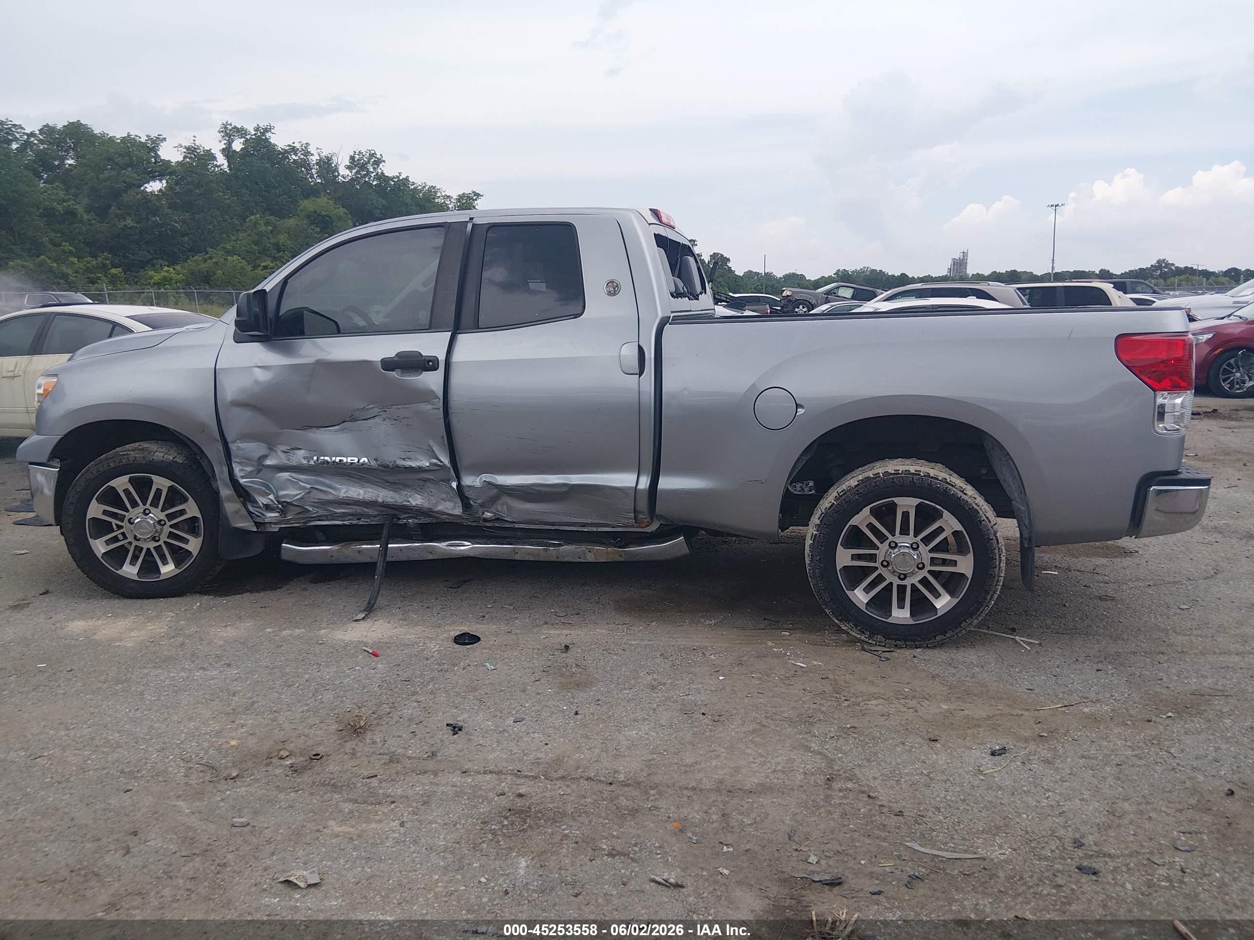 2013 Toyota Tundra Grade 4.6l V8 Gray vin: 5TFRM5F16DX060399