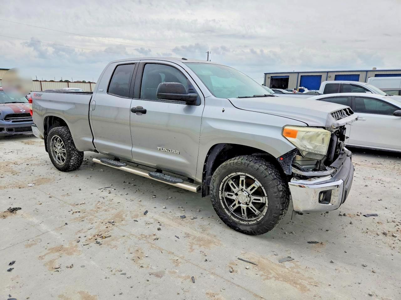 2014 Toyota Tundra Sr5 Silver vin: 5TFRM5F16EX068486