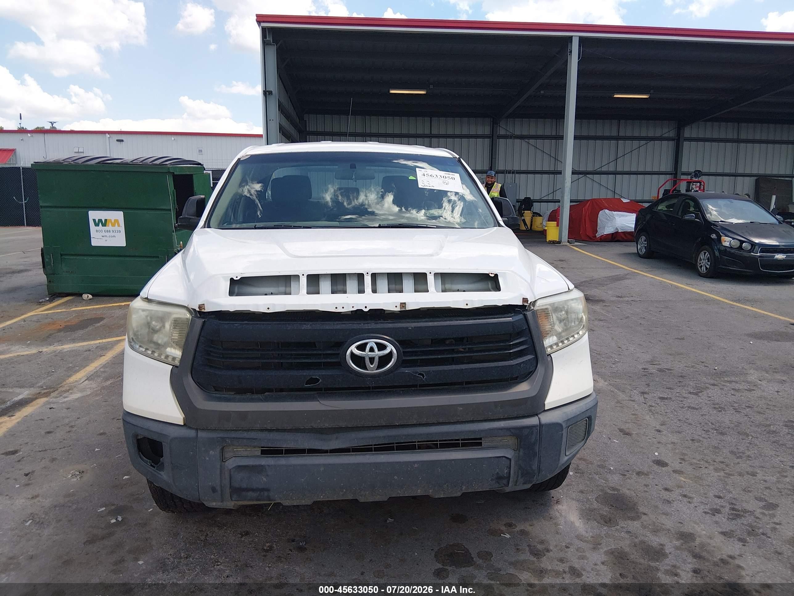 2015 Toyota Tundra Sr 4.6l V8 Белый vin: 5TFRM5F16FX082647