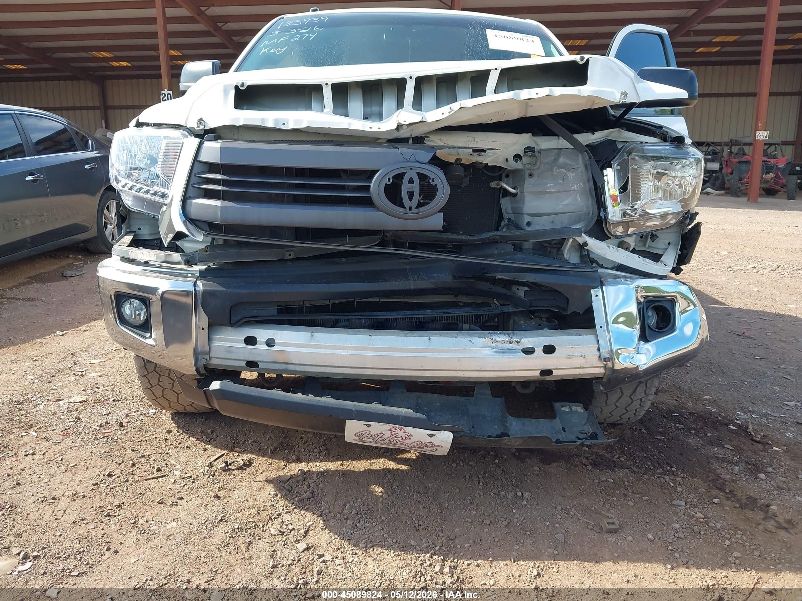 2015 Toyota Tundra Sr5 4.6l V8 White vin: 5TFRM5F16FX086889