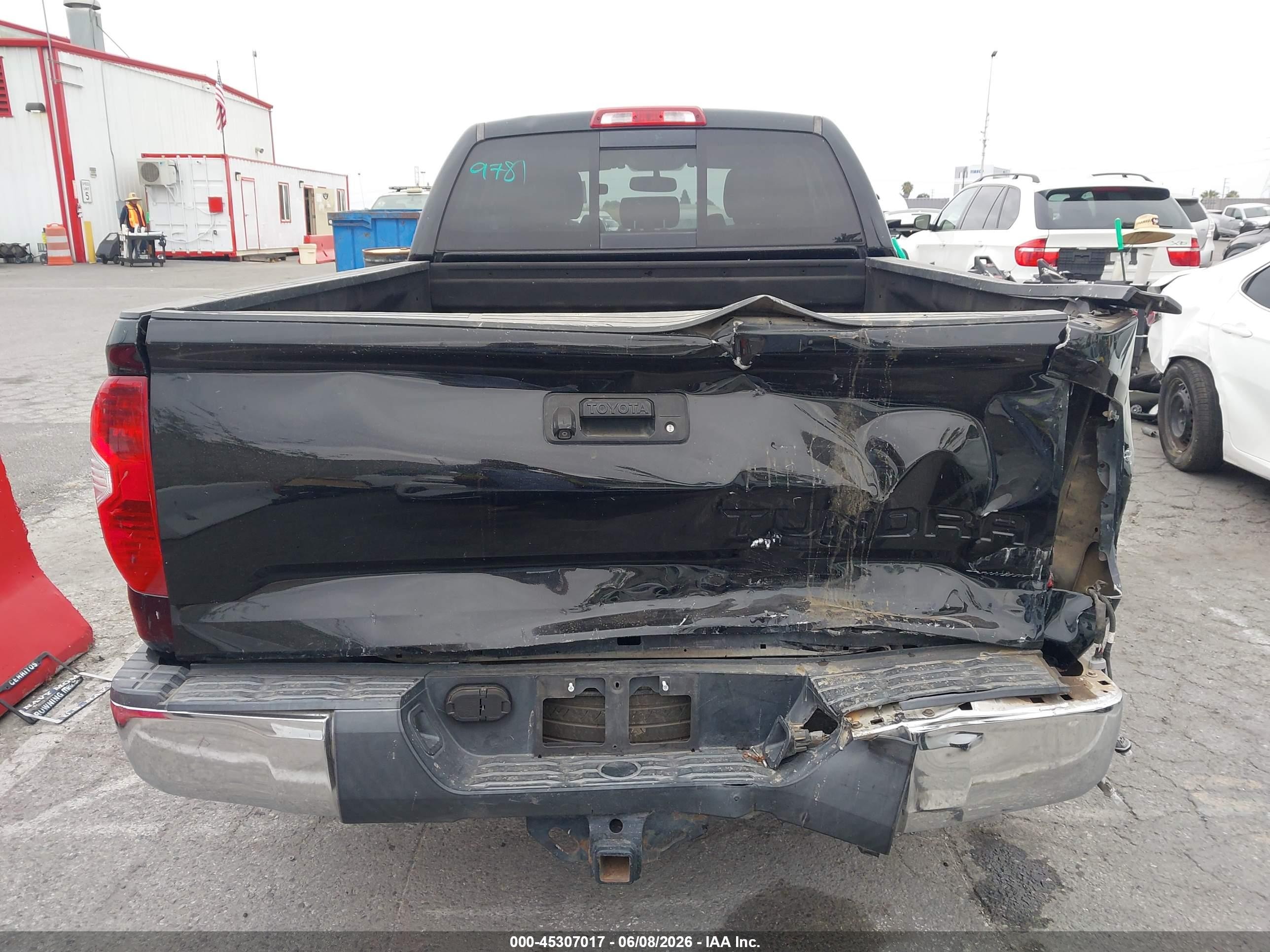 2015 Toyota Tundra Sr5 4.6l V8 Black vin: 5TFRM5F16FX092661
