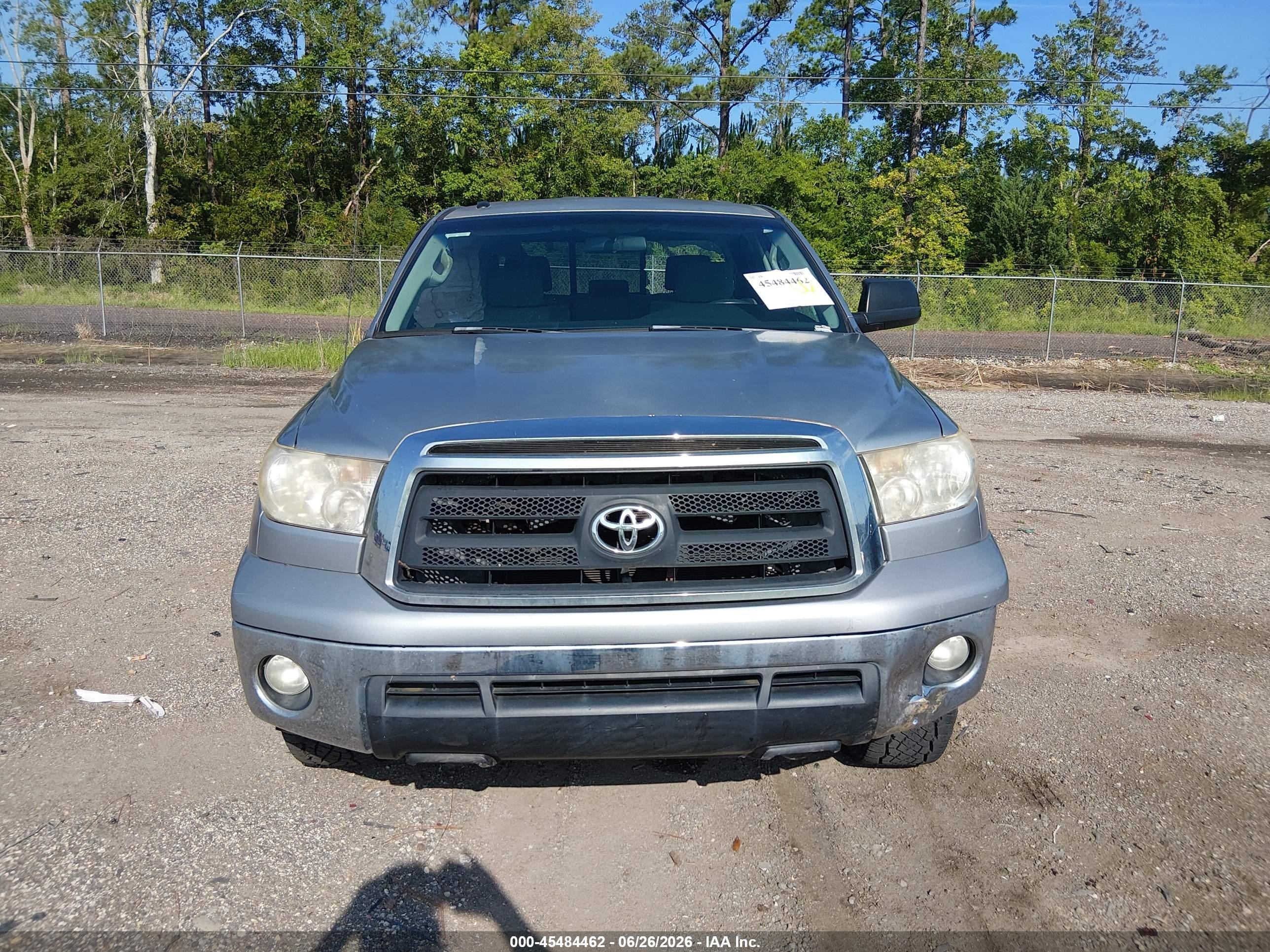 2010 Toyota Tundra Grade 4.6l V8 Silver vin: 5TFRM5F17AX006069