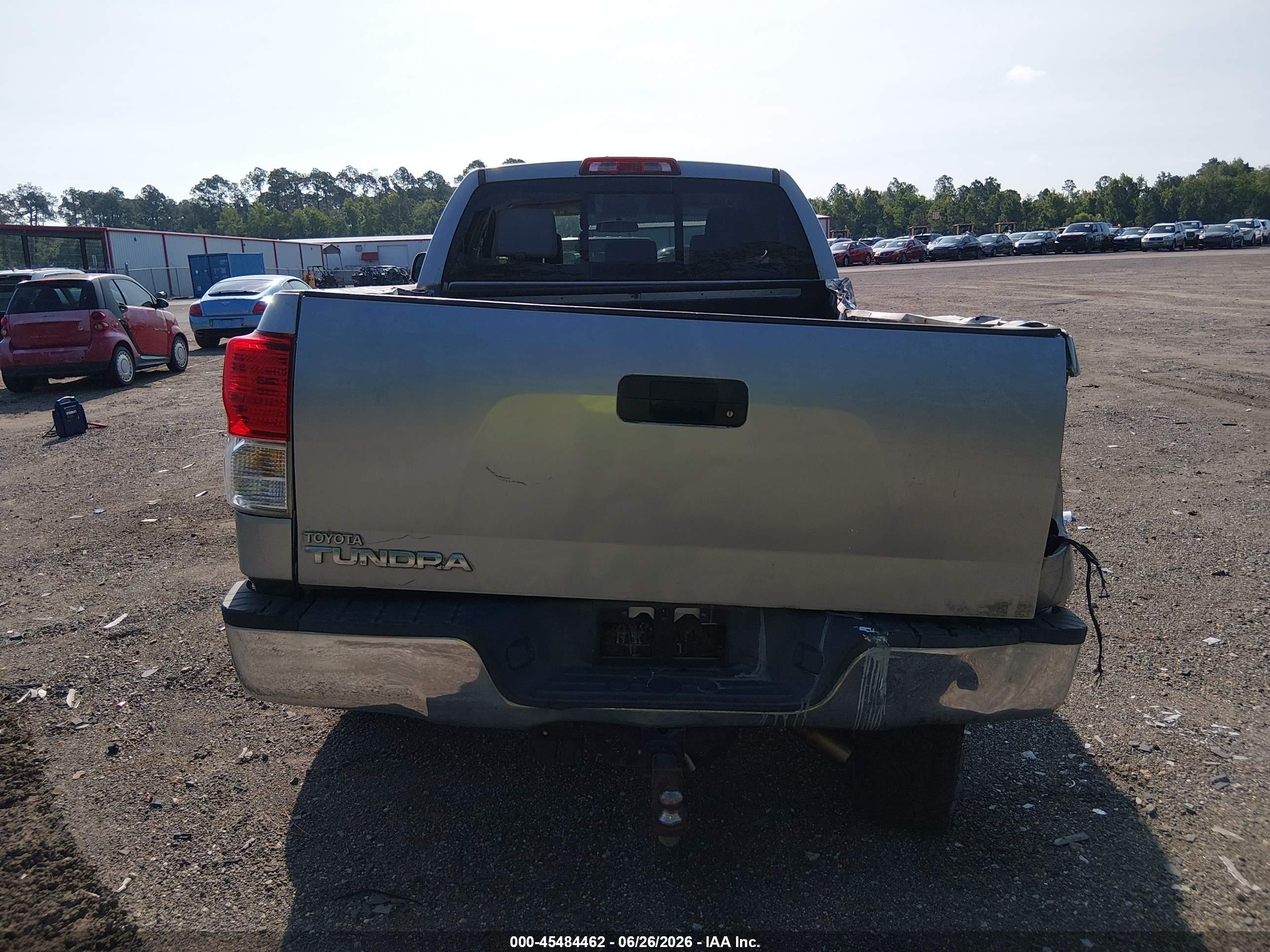 2010 Toyota Tundra Grade 4.6l V8 Silver vin: 5TFRM5F17AX006069