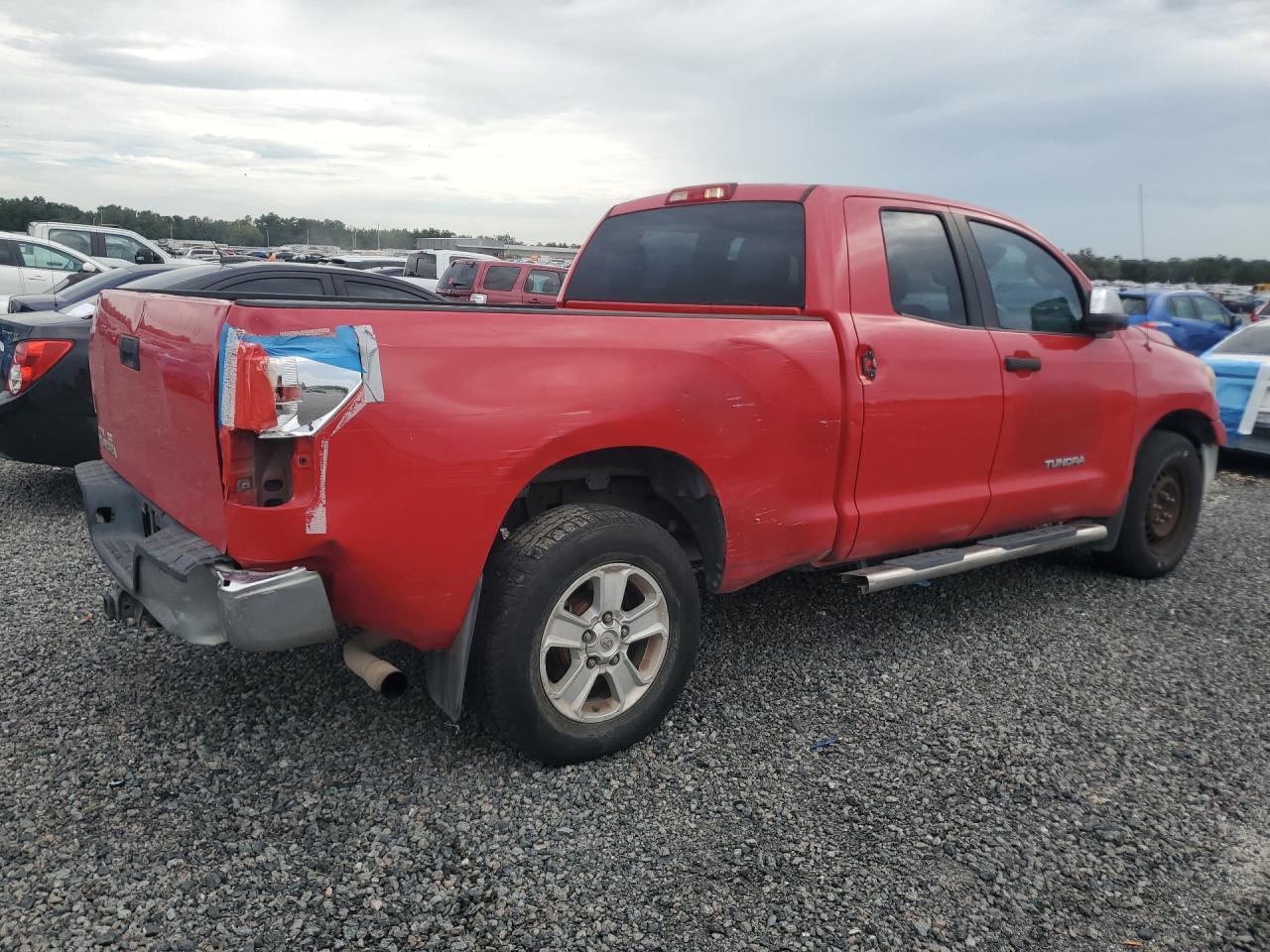 2010 Toyota Tundra Double Cab Sr5 Red vin: 5TFRM5F17AX010803
