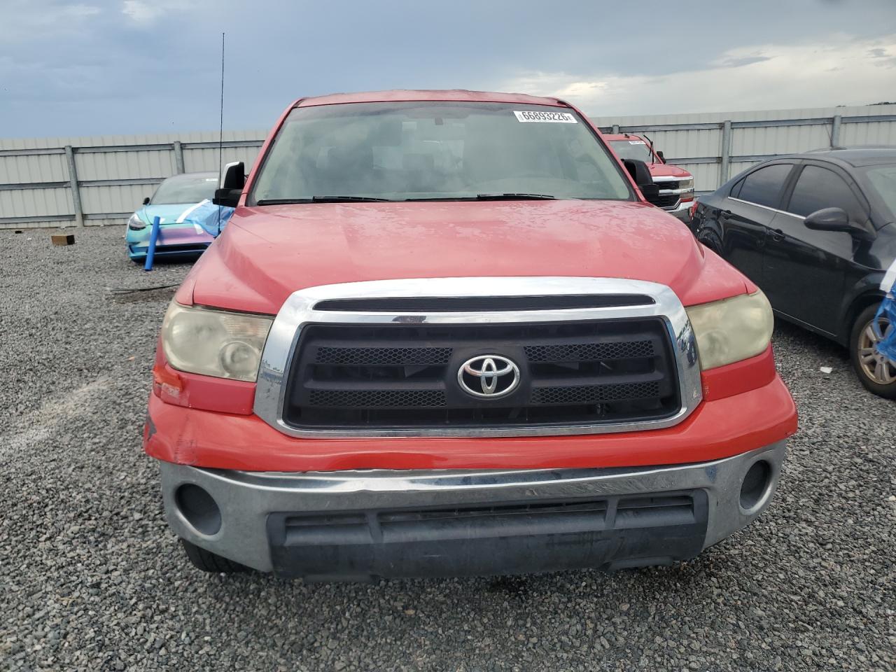 2010 Toyota Tundra Double Cab Sr5 Red vin: 5TFRM5F17AX010803