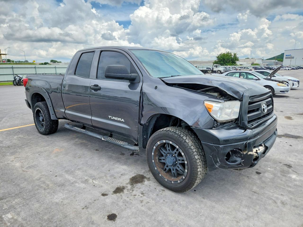 2011 Toyota Tundra Double Cab Sr5 Серый vin: 5TFRM5F17BX022564