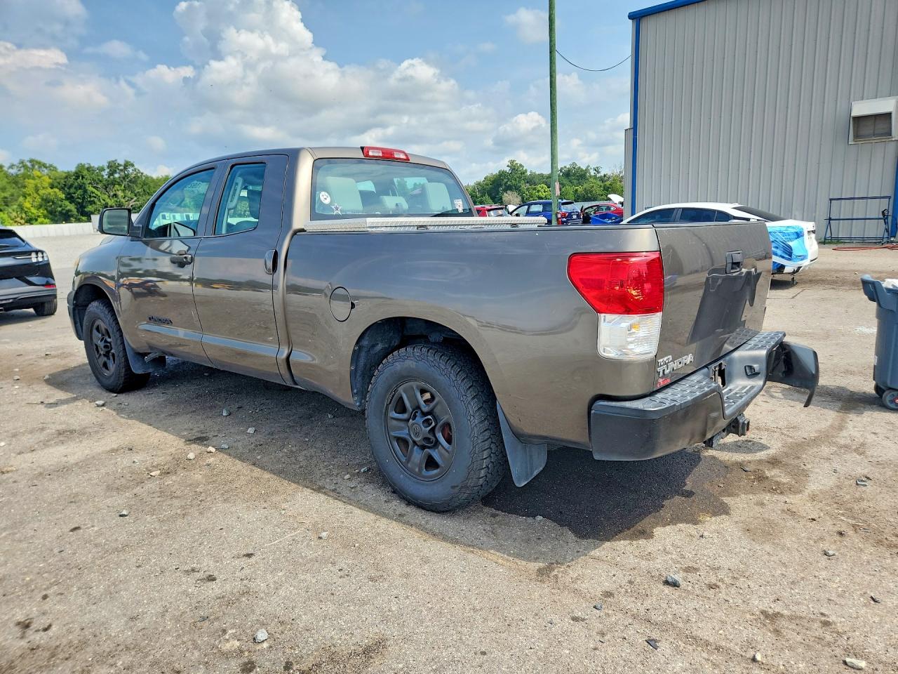 2011 Toyota Tundra Double Cab Sr5 Gray vin: 5TFRM5F17BX027540