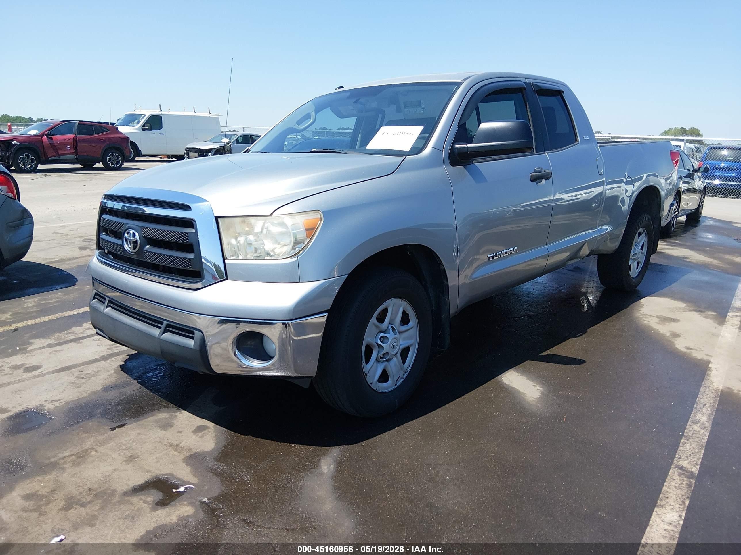 2011 Toyota Tundra Grade 4.6l V8 Silver vin: 5TFRM5F17BX034424