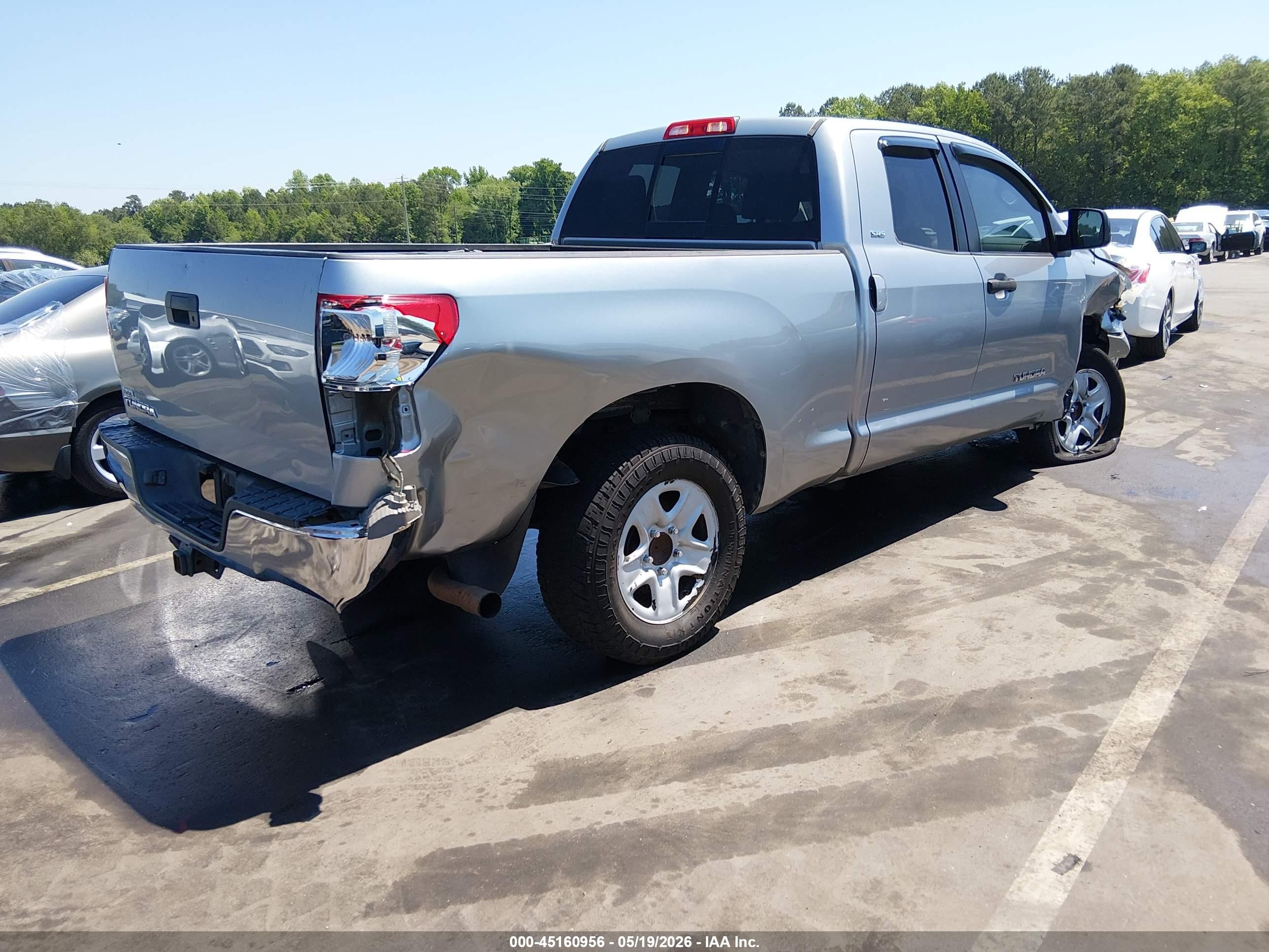 2011 Toyota Tundra Grade 4.6l V8 Silver vin: 5TFRM5F17BX034424