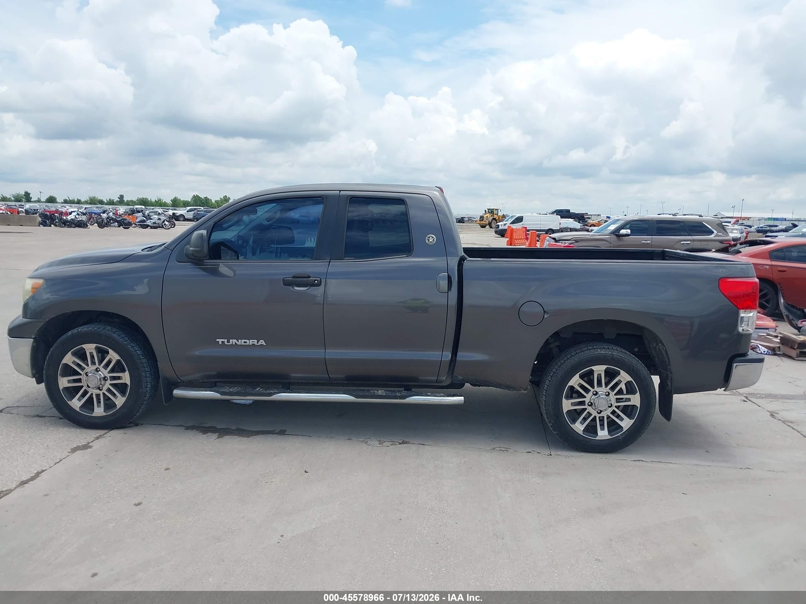2013 Toyota Tundra Grade 4.6l V8 Gray vin: 5TFRM5F17DX052893