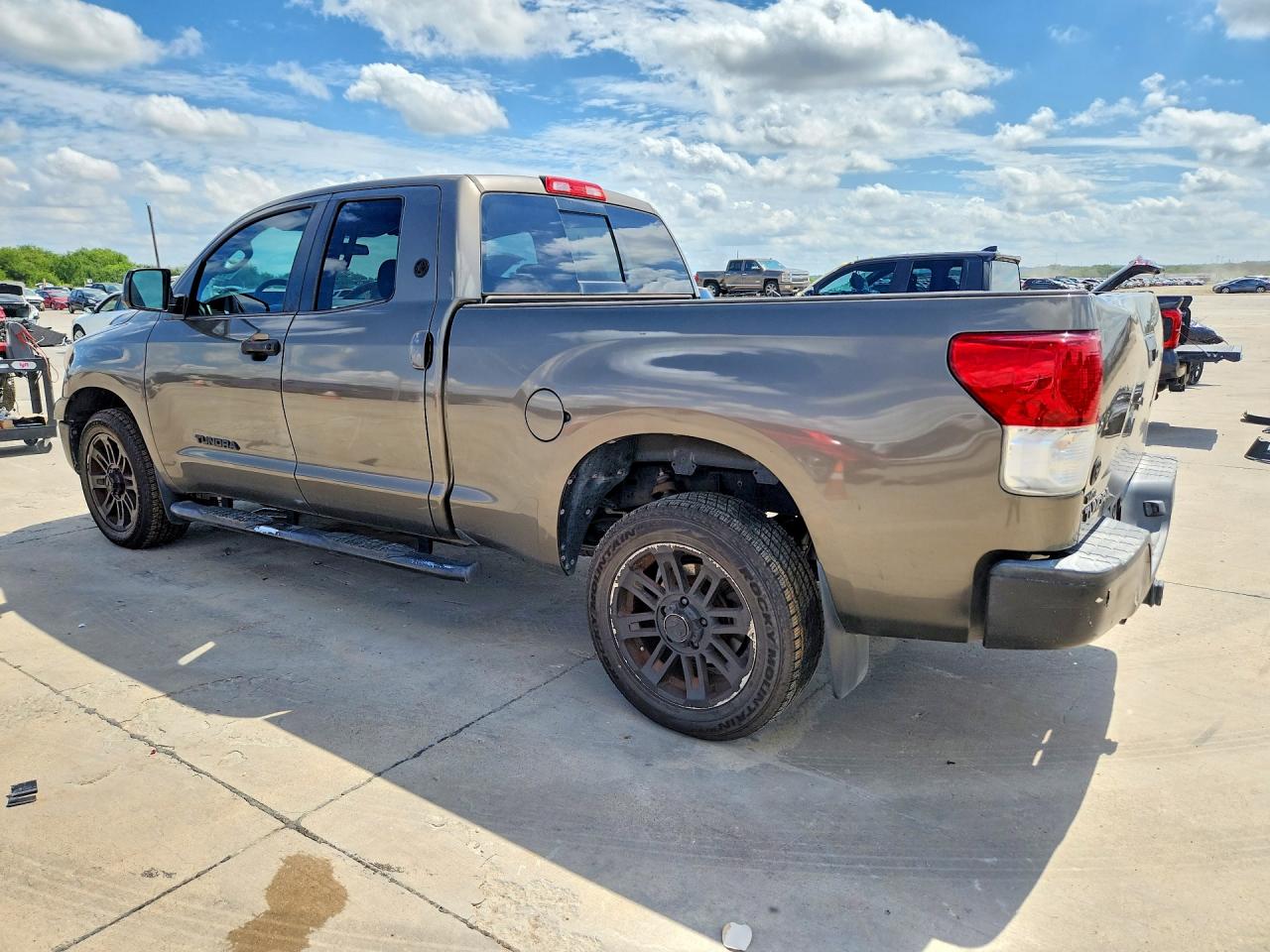 2013 Toyota Tundra Double Cab Sr5 Brown vin: 5TFRM5F17DX061724