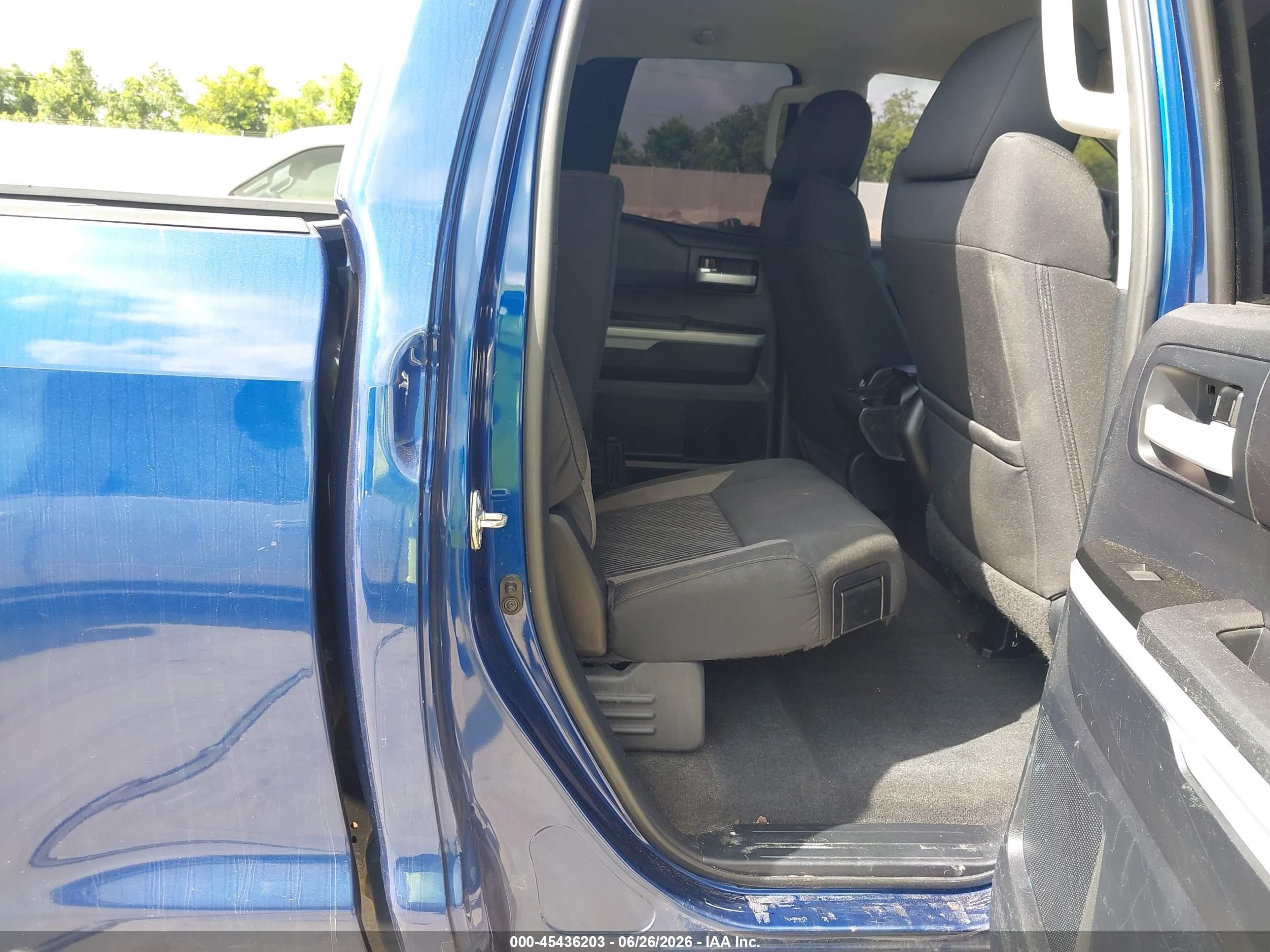 2014 Toyota Tundra Sr5 4.6l V8 Blue vin: 5TFRM5F17EX080887