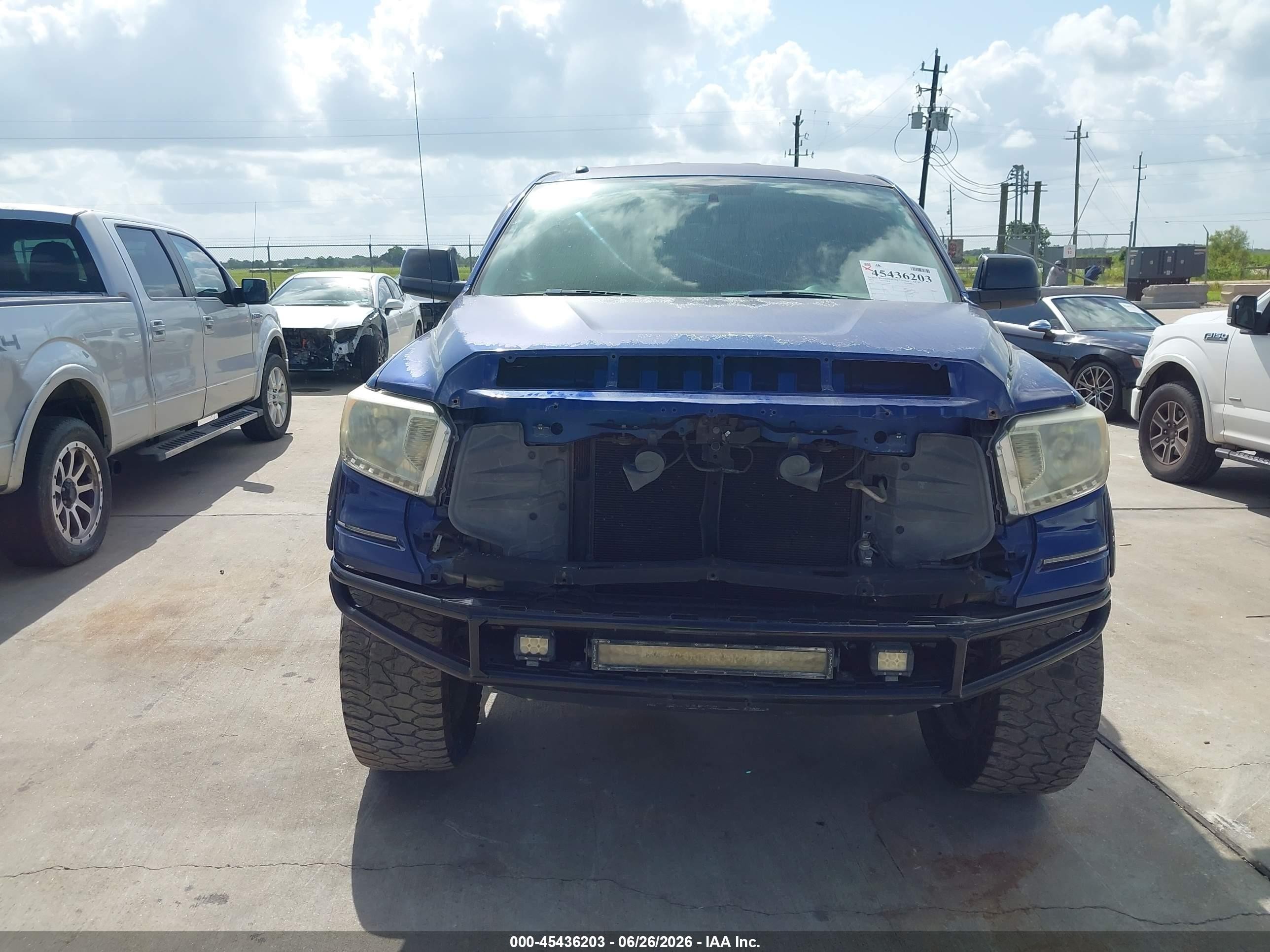 2014 Toyota Tundra Sr5 4.6l V8 Blue vin: 5TFRM5F17EX080887