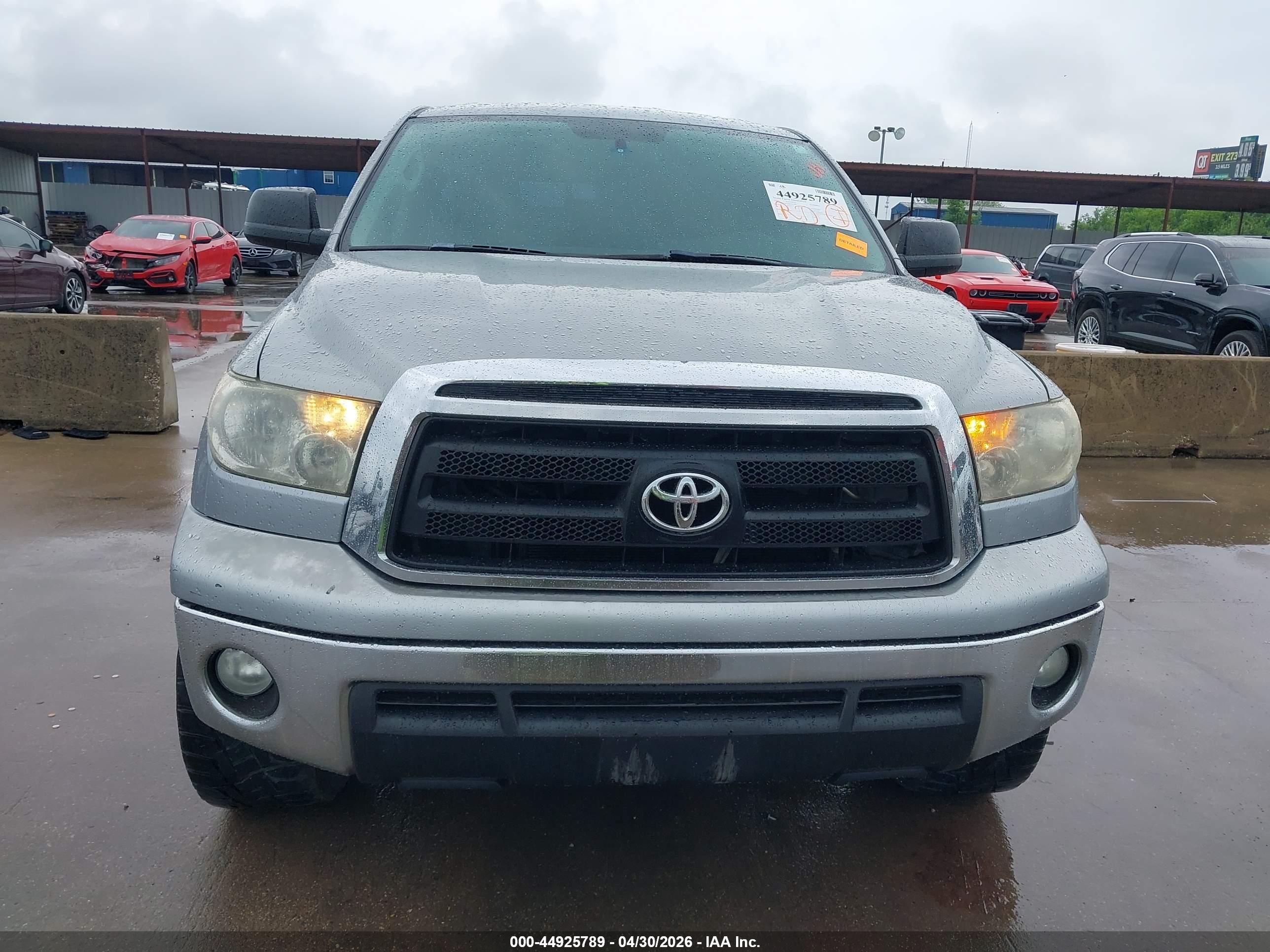2011 Toyota Tundra Grade 4.6l V8 Silver vin: 5TFRM5F18BX021892