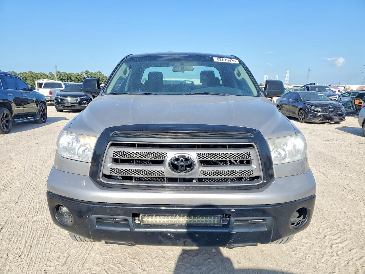 2011 Toyota Tundra Double Cab Sr5 Серебряный vin: 5TFRM5F18BX022489