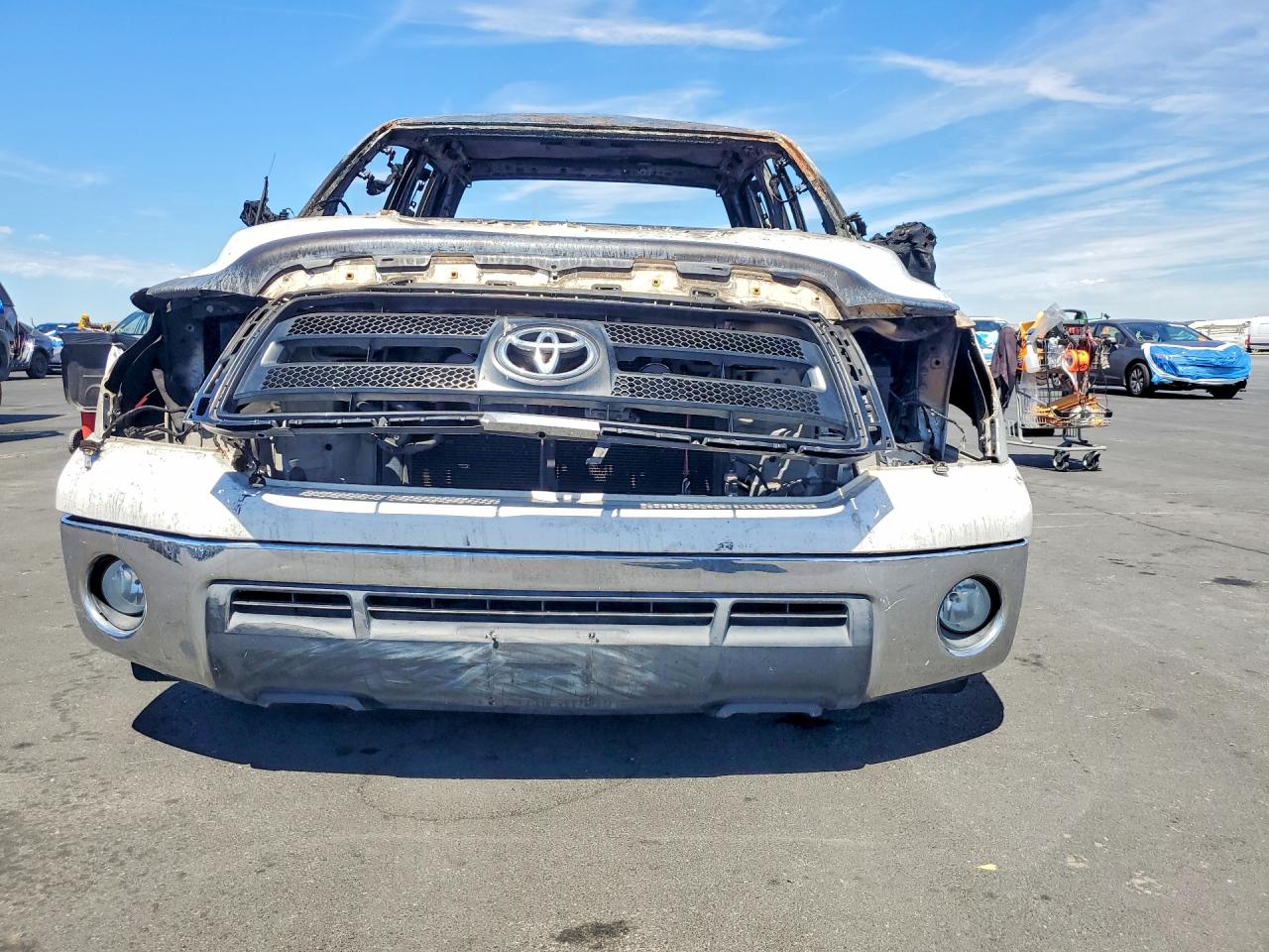 2011 Toyota Tundra Double Cab Sr5 Burn vin: 5TFRM5F18BX032634