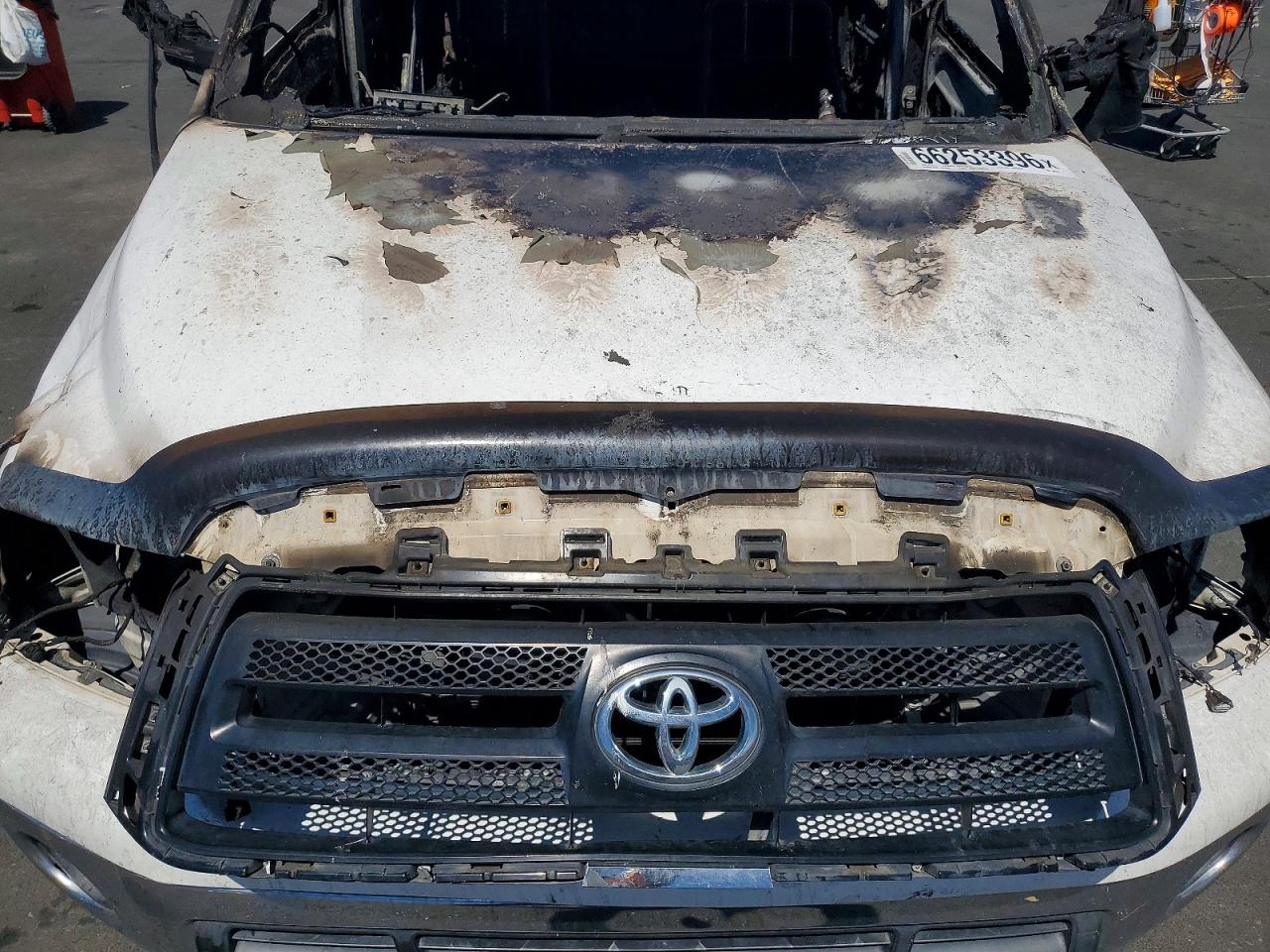 2011 Toyota Tundra Double Cab Sr5 Burn vin: 5TFRM5F18BX032634