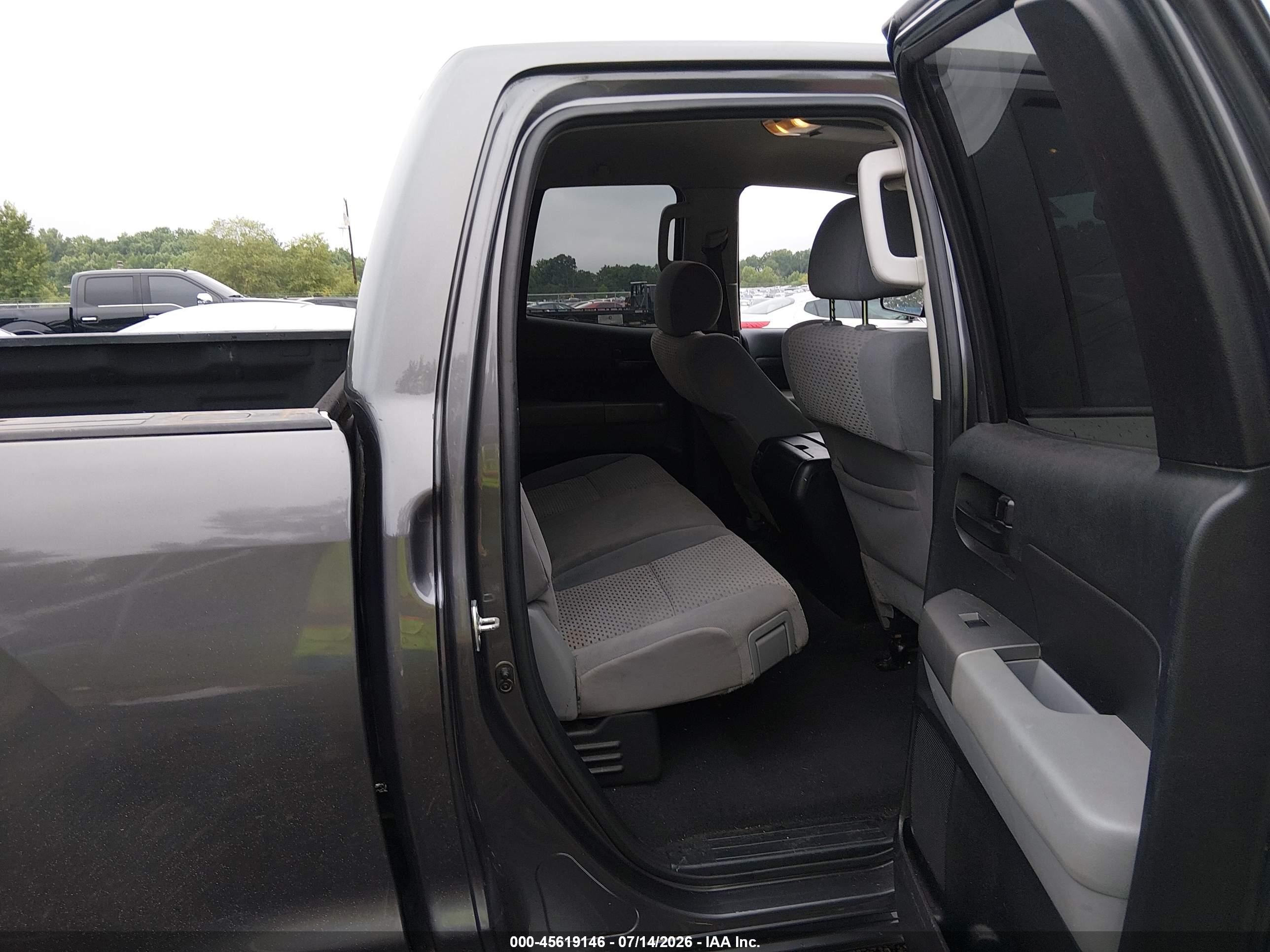 2012 Toyota Tundra Grade 4.6l V8 Gray vin: 5TFRM5F18CX042128