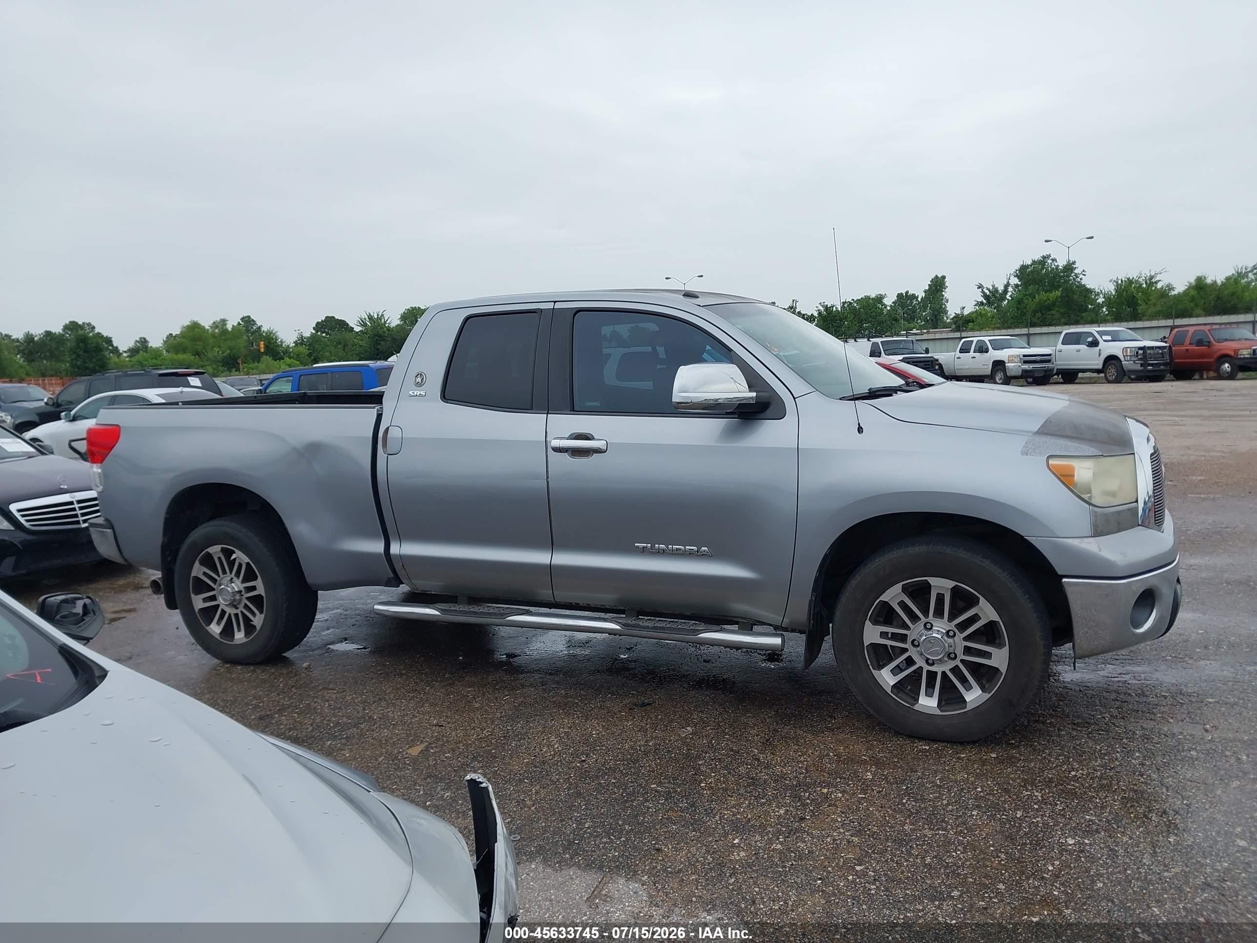 2013 Toyota Tundra Grade 4.6l V8 Silver vin: 5TFRM5F18DX057035