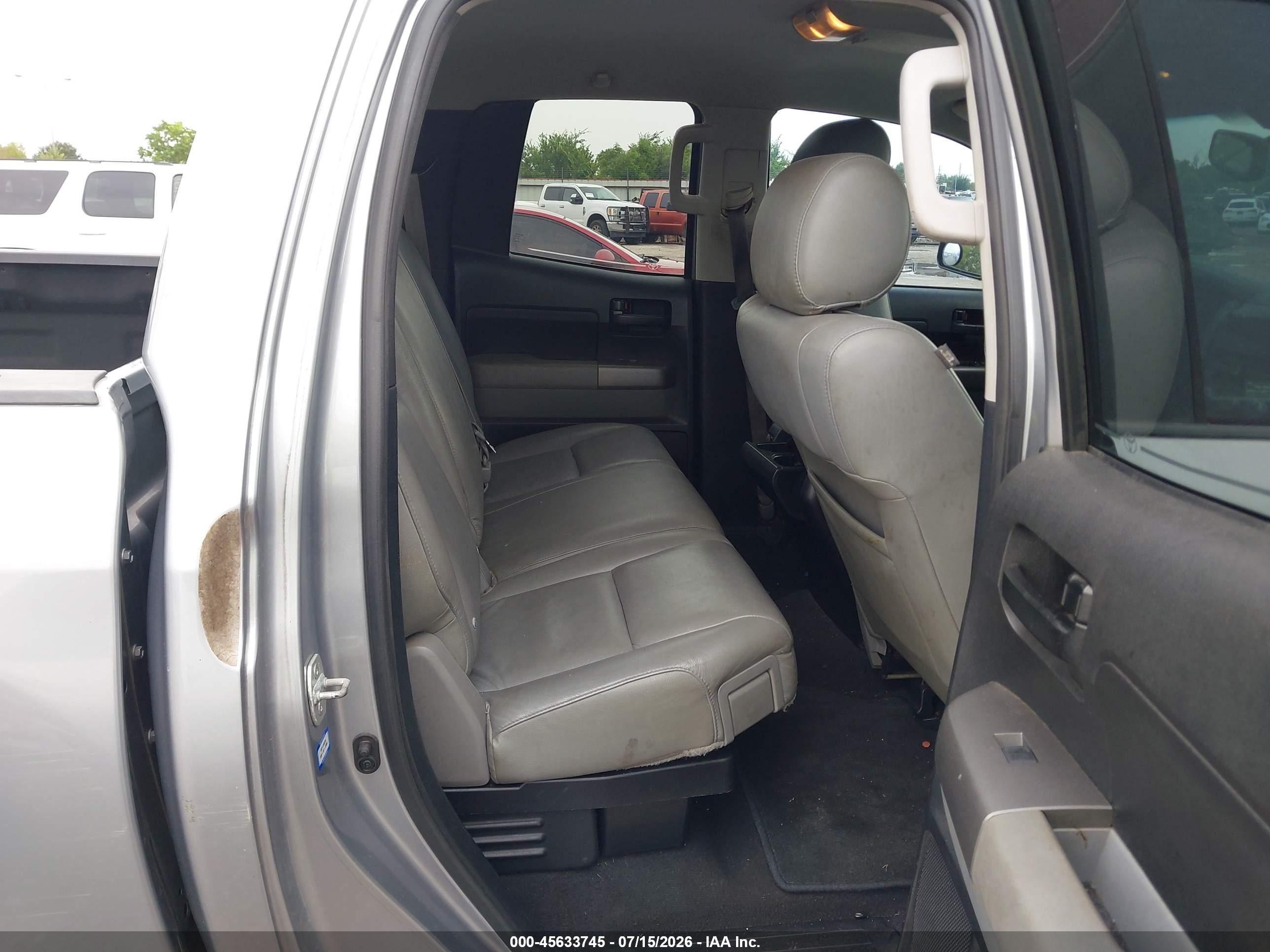 2013 Toyota Tundra Grade 4.6l V8 Silver vin: 5TFRM5F18DX057035