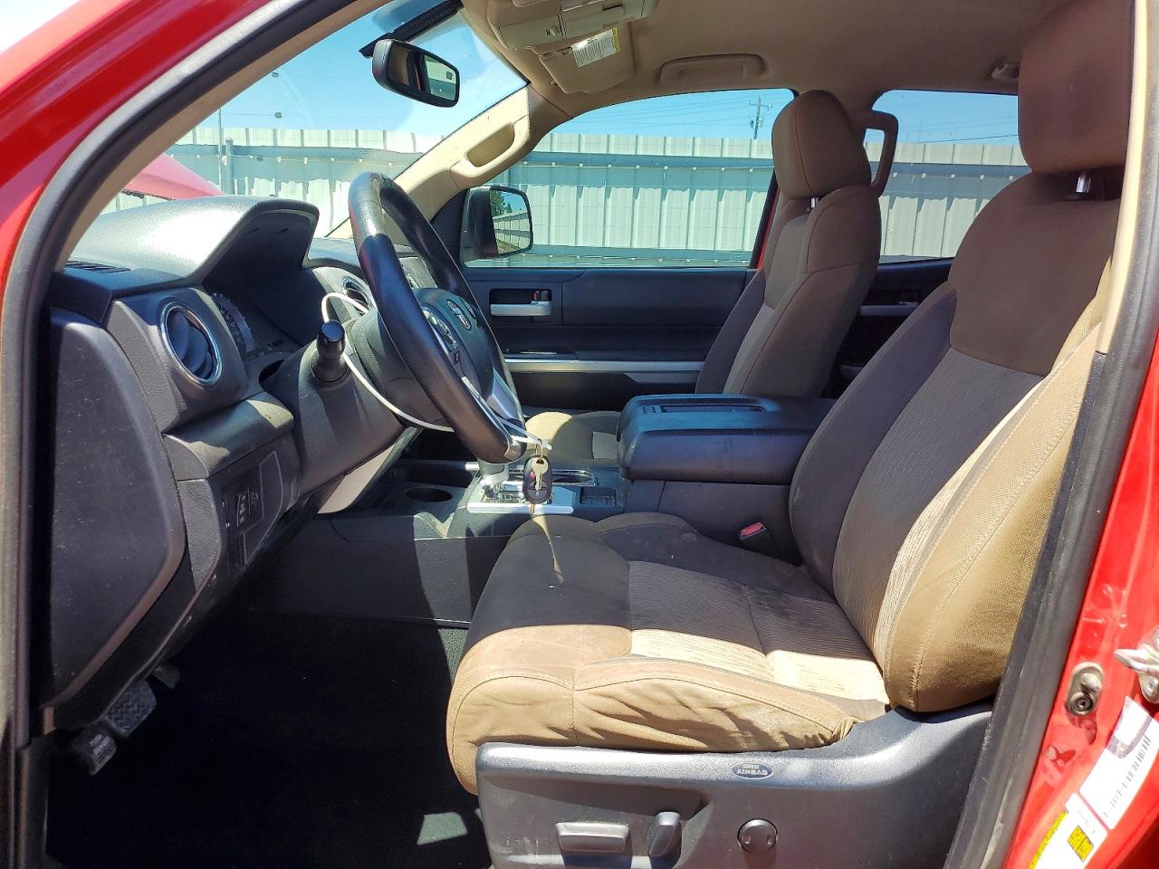 2014 Toyota Tundra Sr5 Red vin: 5TFRM5F18EX070577