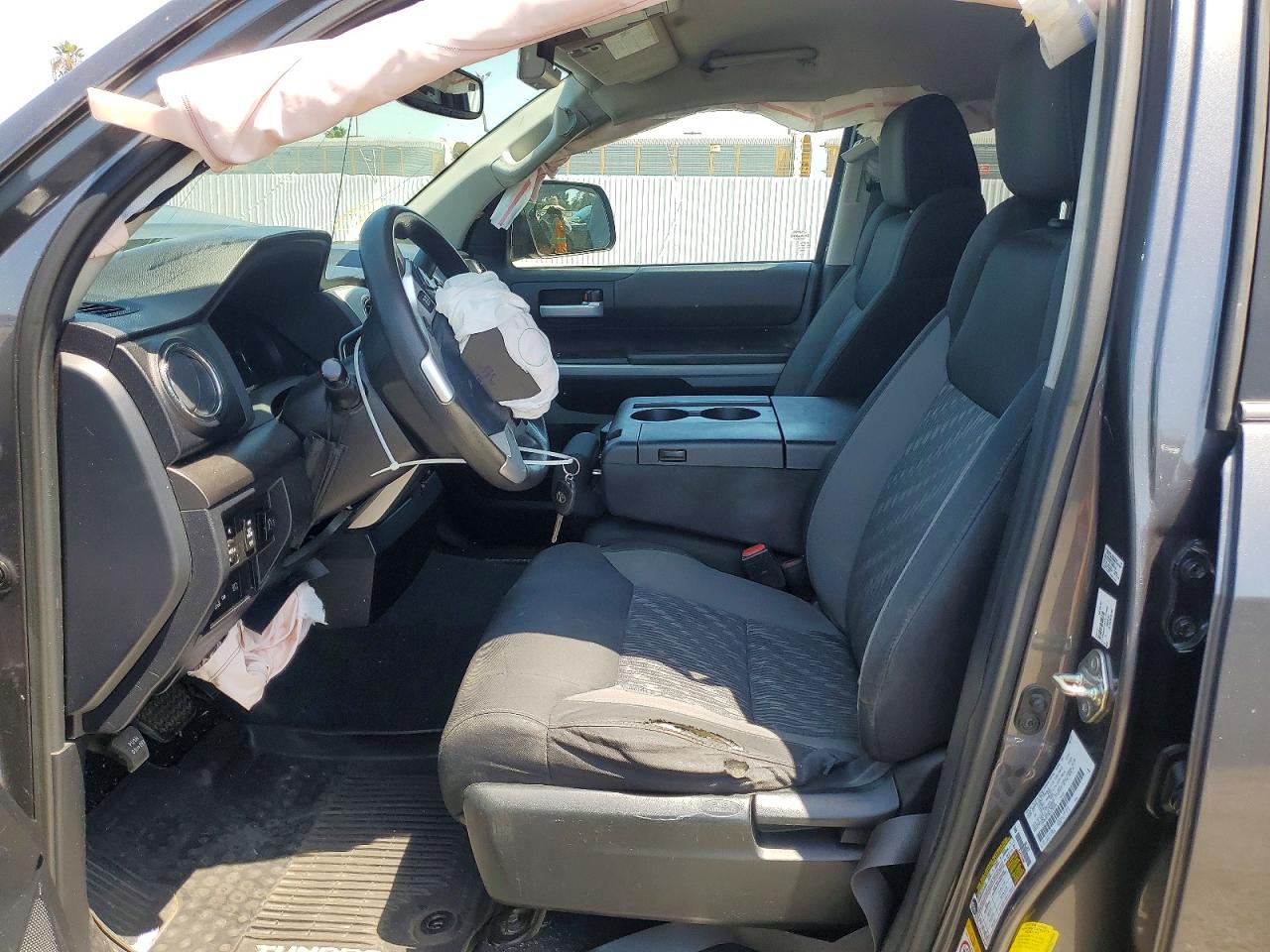2019 Toyota Tundra Sr5 Gray vin: 5TFRM5F18KX134984