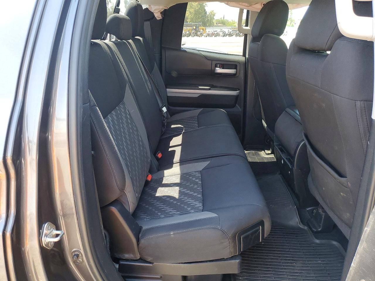 2019 Toyota Tundra Sr5 Gray vin: 5TFRM5F18KX134984