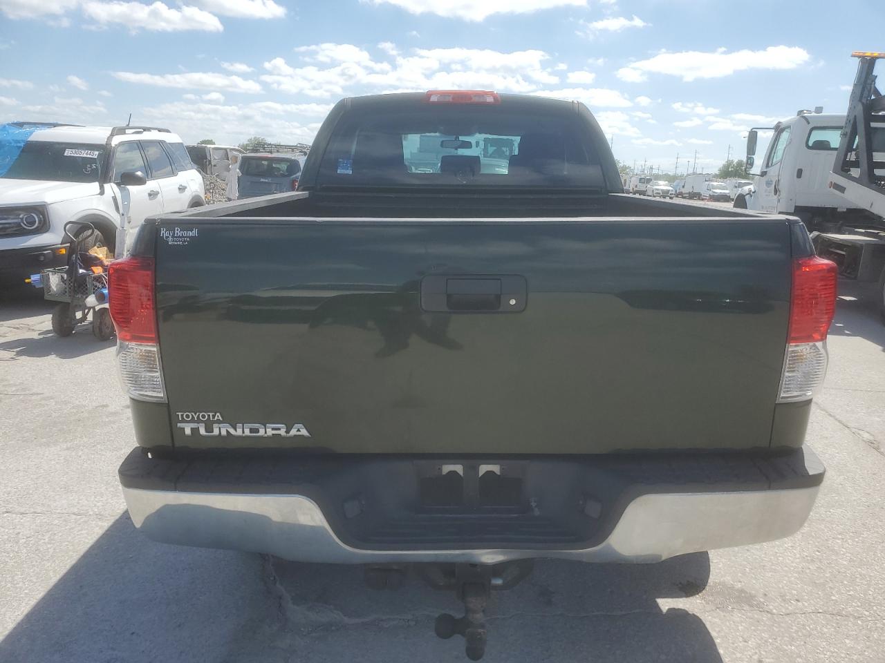 2010 Toyota Tundra Double Cab Sr5 Green vin: 5TFRM5F19AX004498