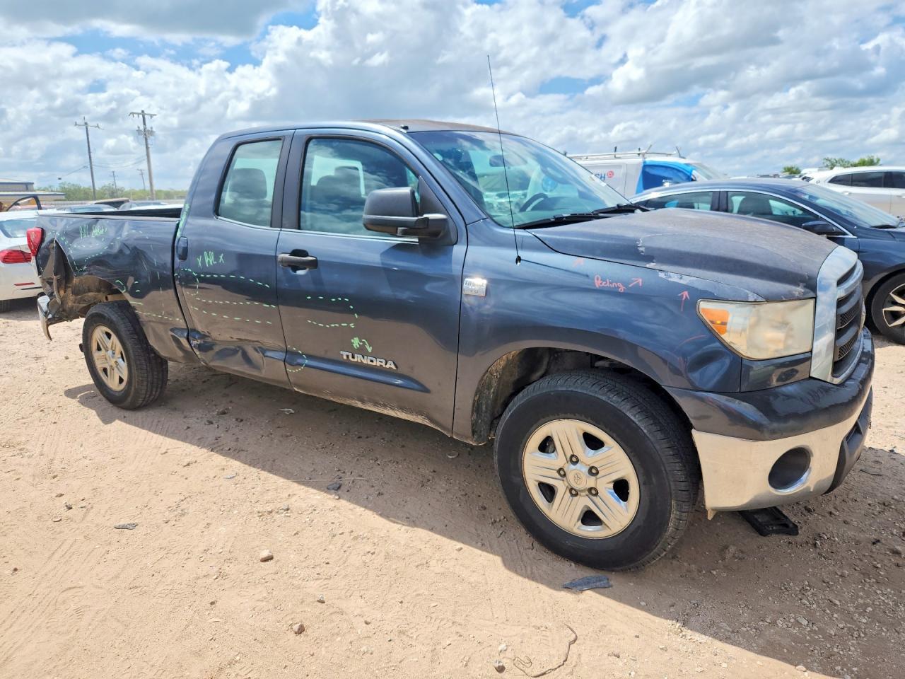 2010 Toyota Tundra Double Cab Sr5 Серый vin: 5TFRM5F19AX005845
