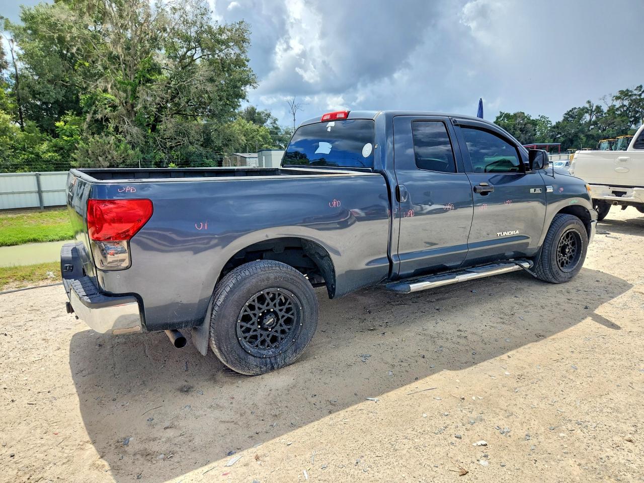 2010 Toyota Tundra Double Cab Sr5 Charcoal vin: 5TFRM5F19AX005960