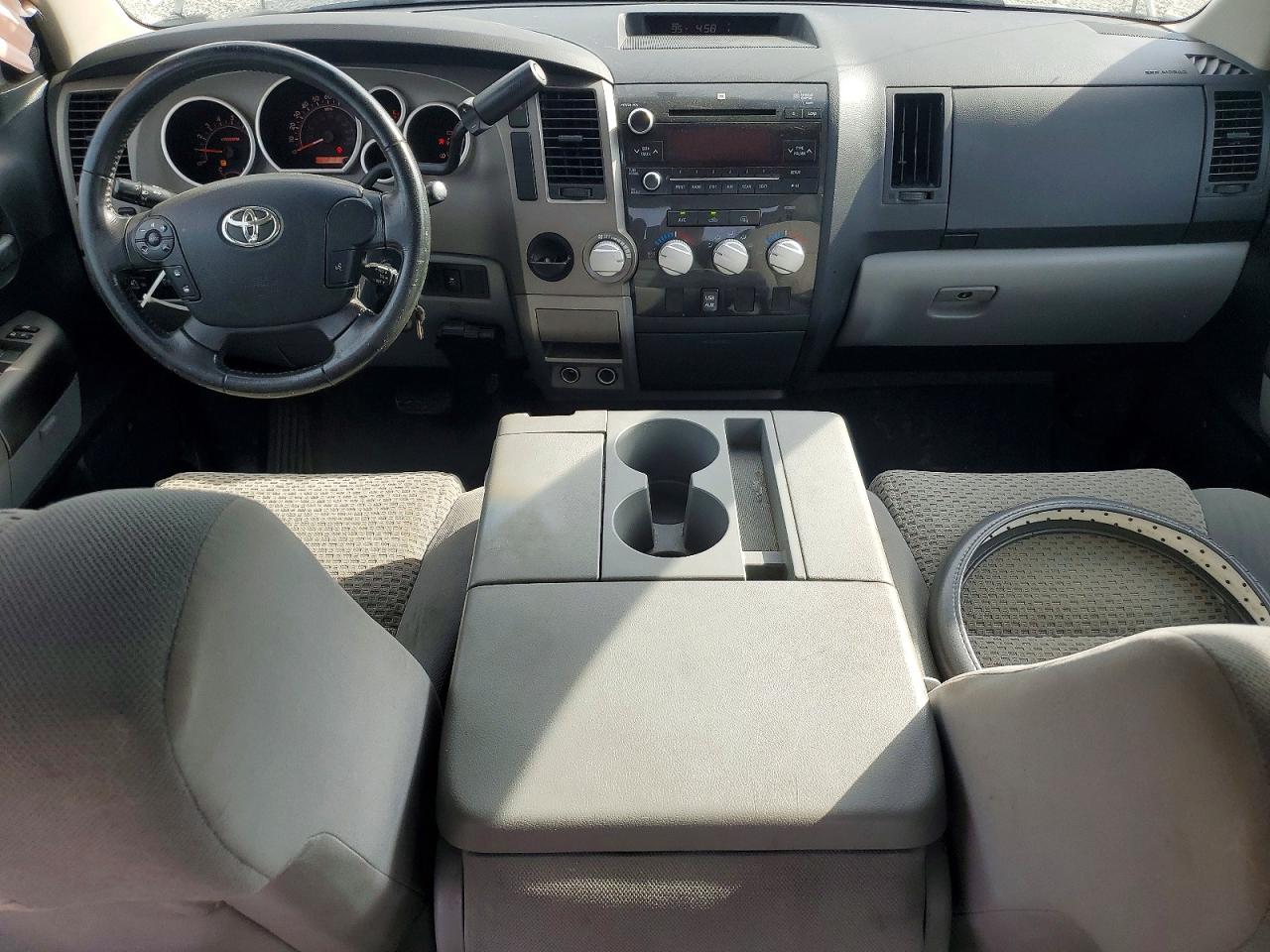 2010 Toyota Tundra Double Cab Sr5 White vin: 5TFRM5F19AX008714