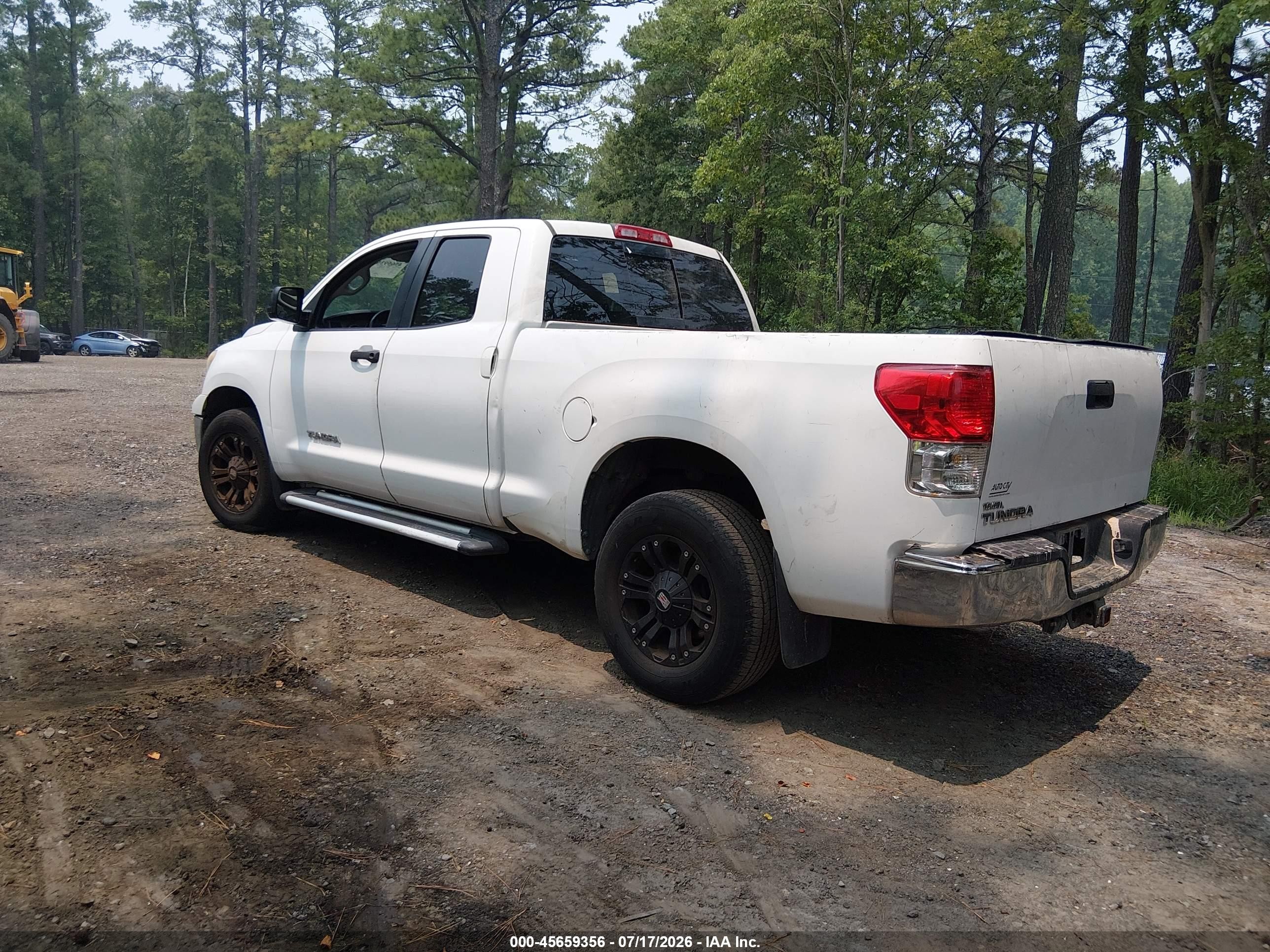 2010 Toyota Tundra Grade 4.6l V8 White vin: 5TFRM5F19AX010639