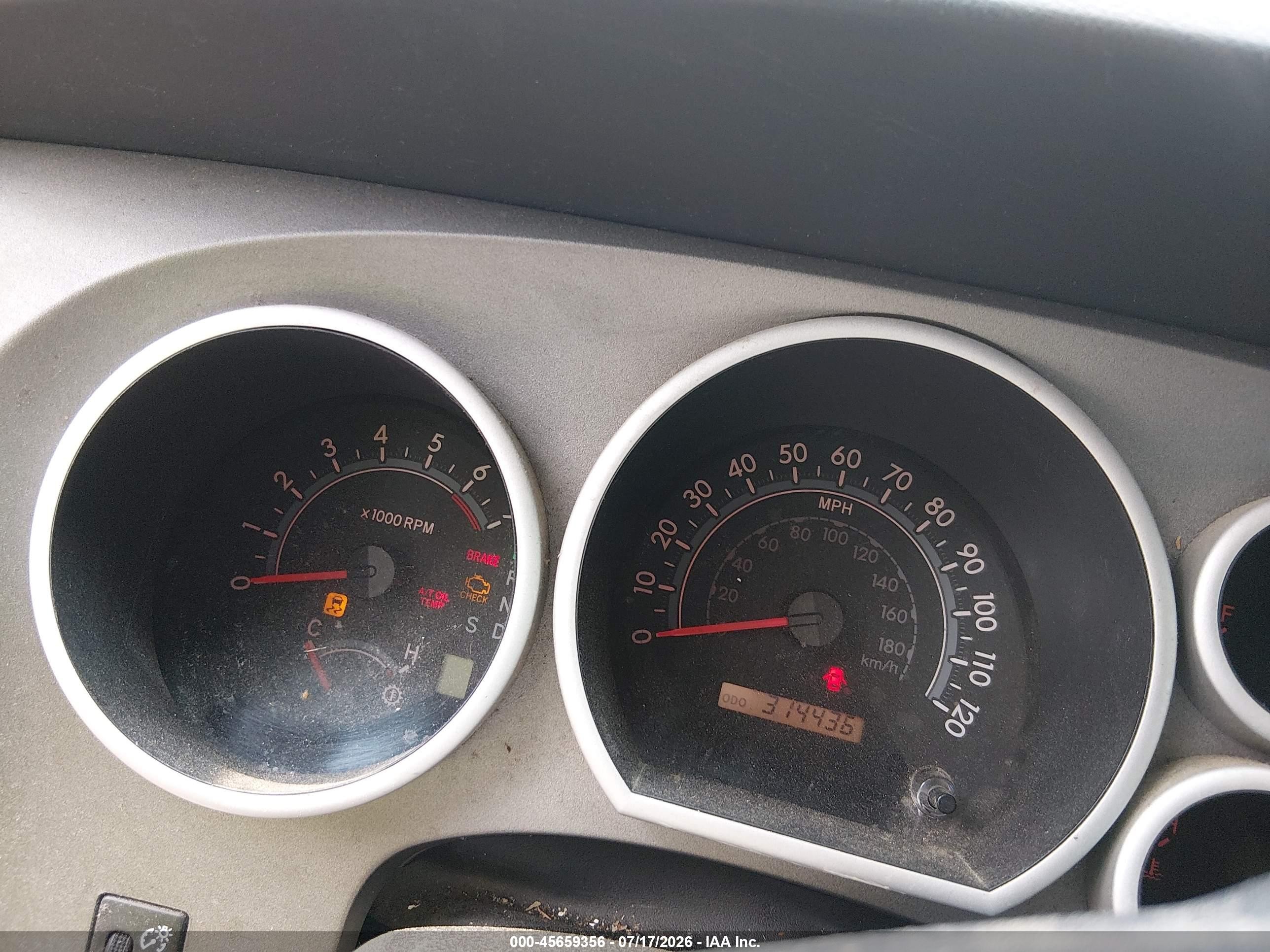2010 Toyota Tundra Grade 4.6l V8 White vin: 5TFRM5F19AX010639