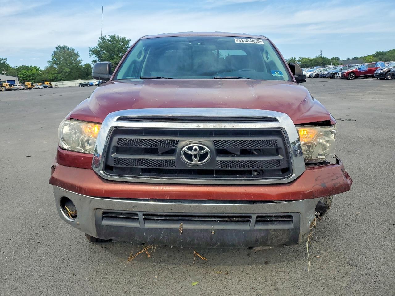 2010 Toyota Tundra Double Cab Sr5 Красный vin: 5TFRM5F19AX017297