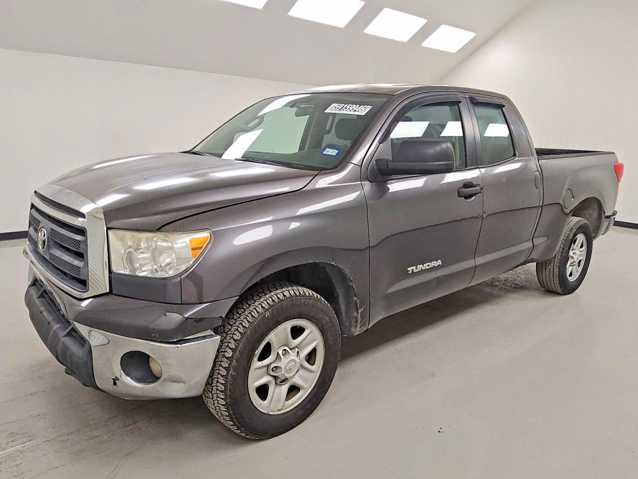 2011 Toyota Tundra Double Cab Sr5 Gray vin: 5TFRM5F19BX034022