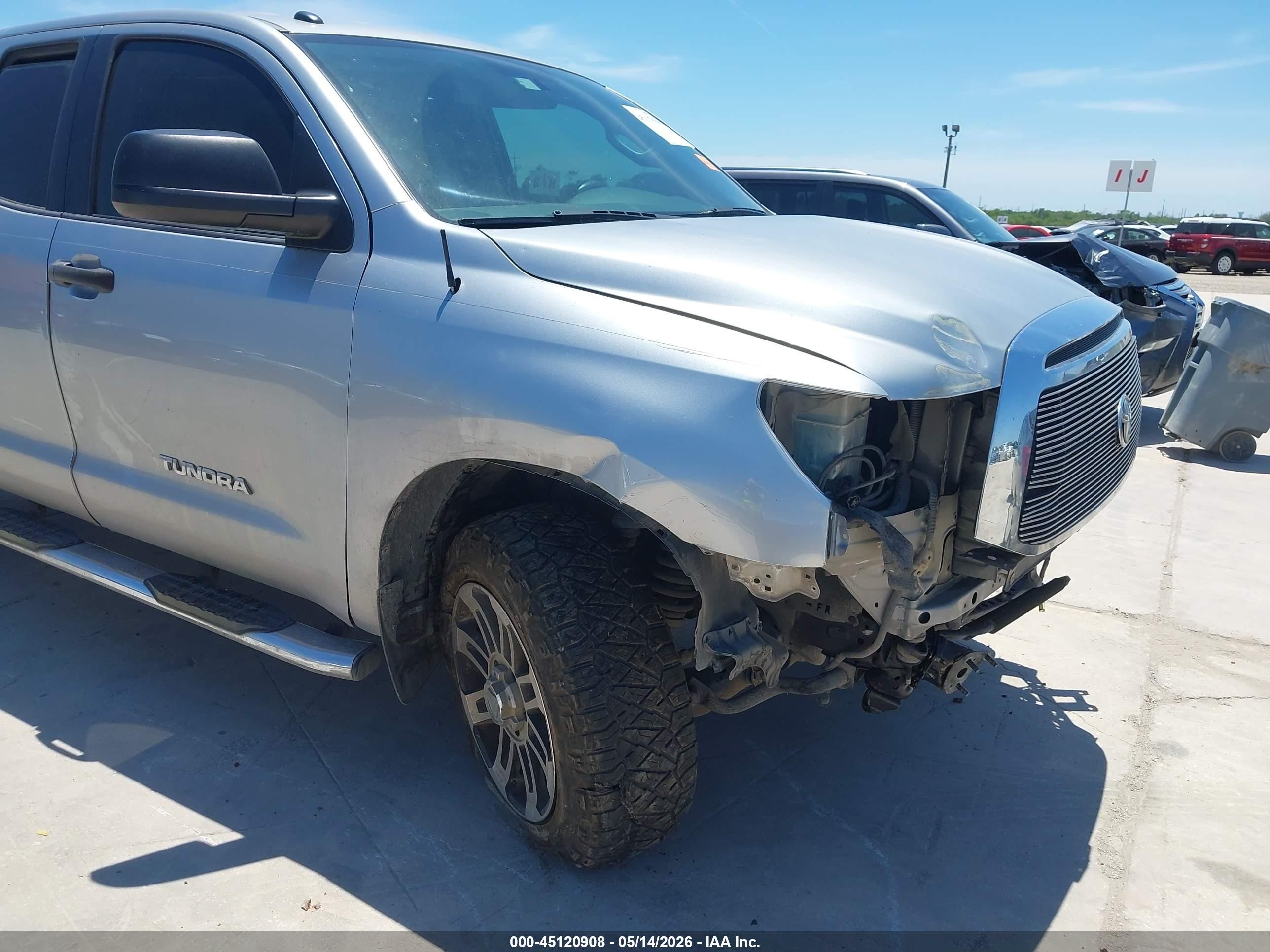 2013 Toyota Tundra Grade 4.6l V8 Silver vin: 5TFRM5F19DX063071