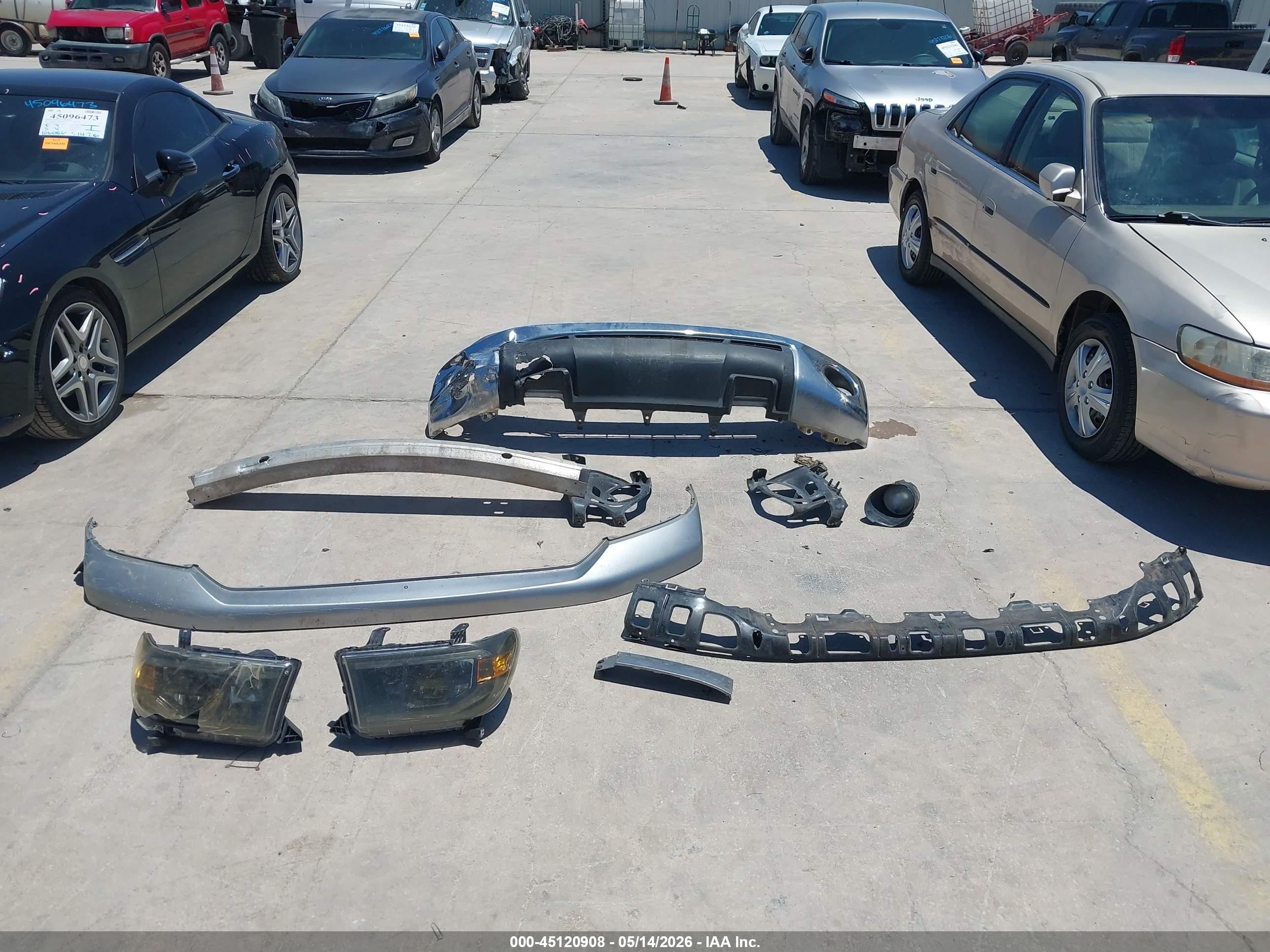 2013 Toyota Tundra Grade 4.6l V8 Silver vin: 5TFRM5F19DX063071