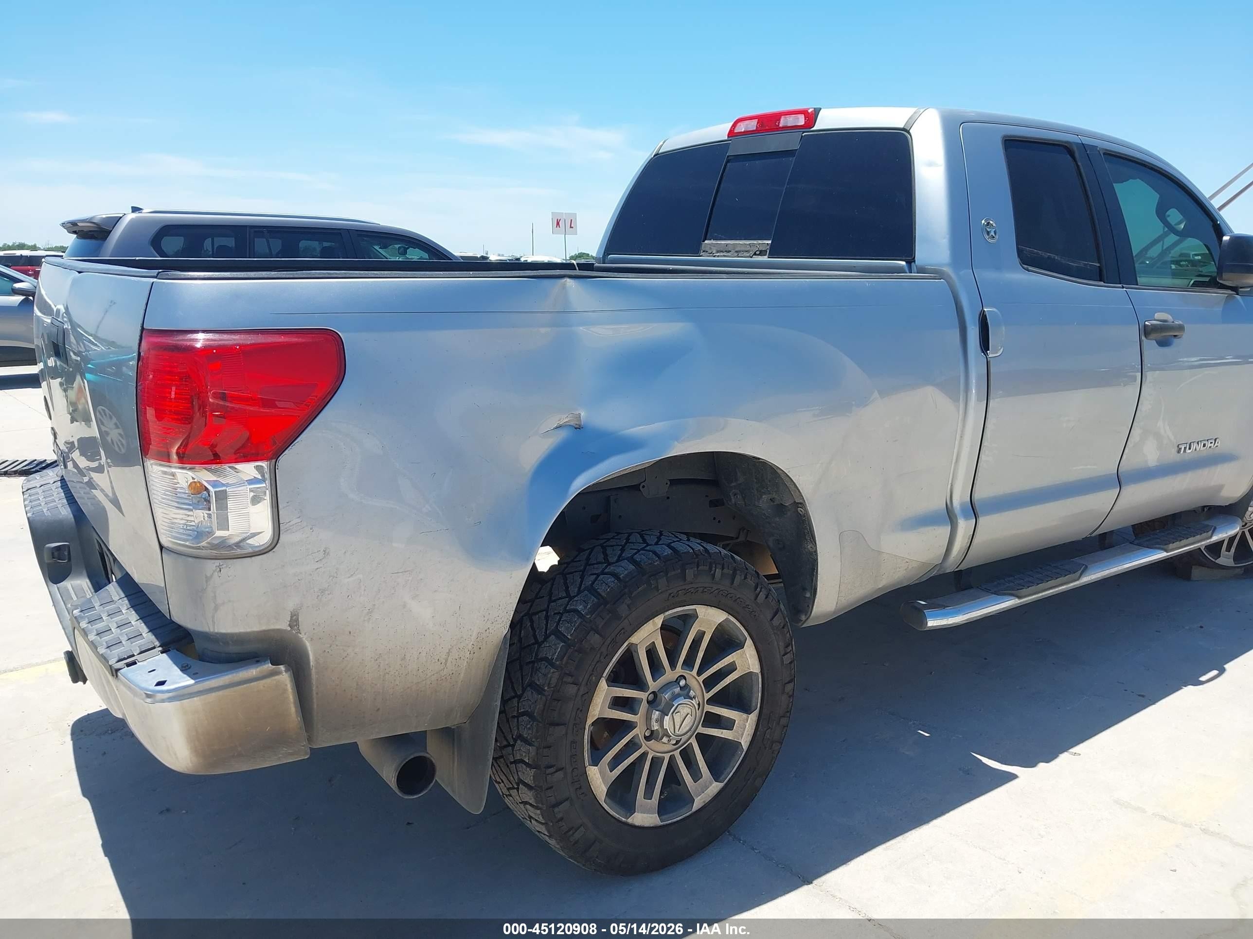 2013 Toyota Tundra Grade 4.6l V8 Silver vin: 5TFRM5F19DX063071