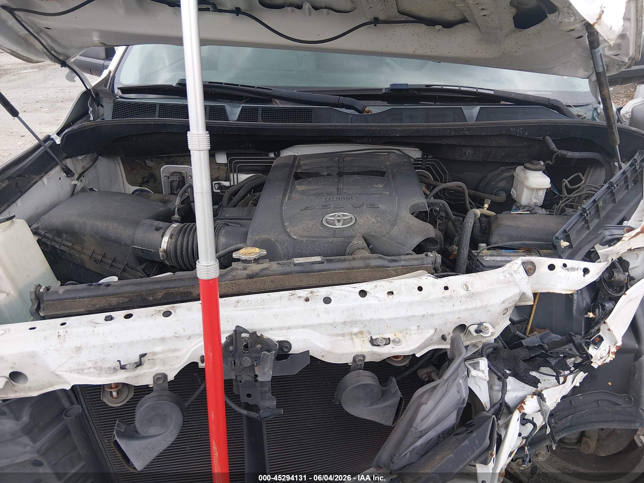 2015 Toyota Tundra Sr 4.6l V8 White vin: 5TFRM5F19FX083856