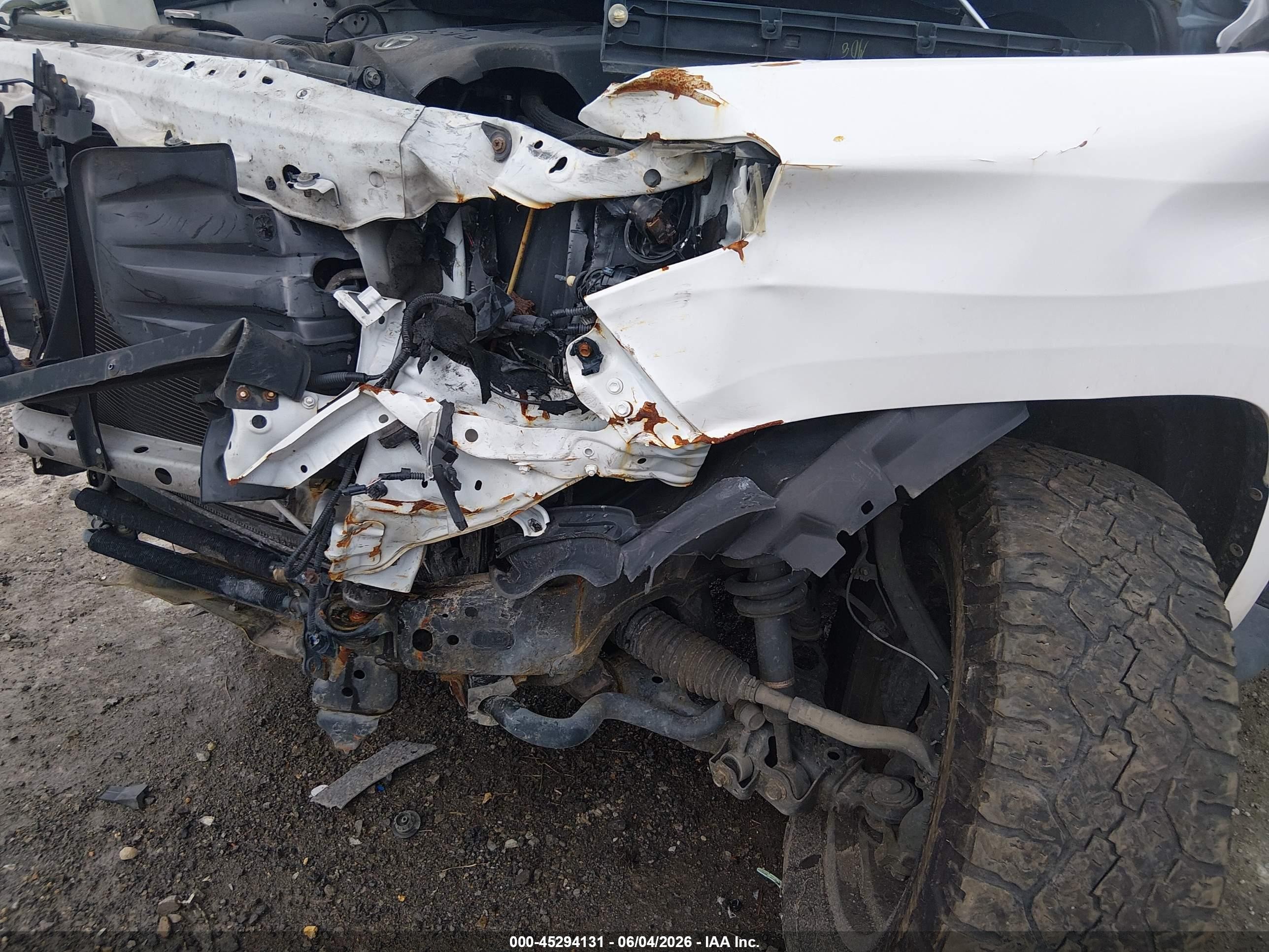 2015 Toyota Tundra Sr 4.6l V8 White vin: 5TFRM5F19FX083856
