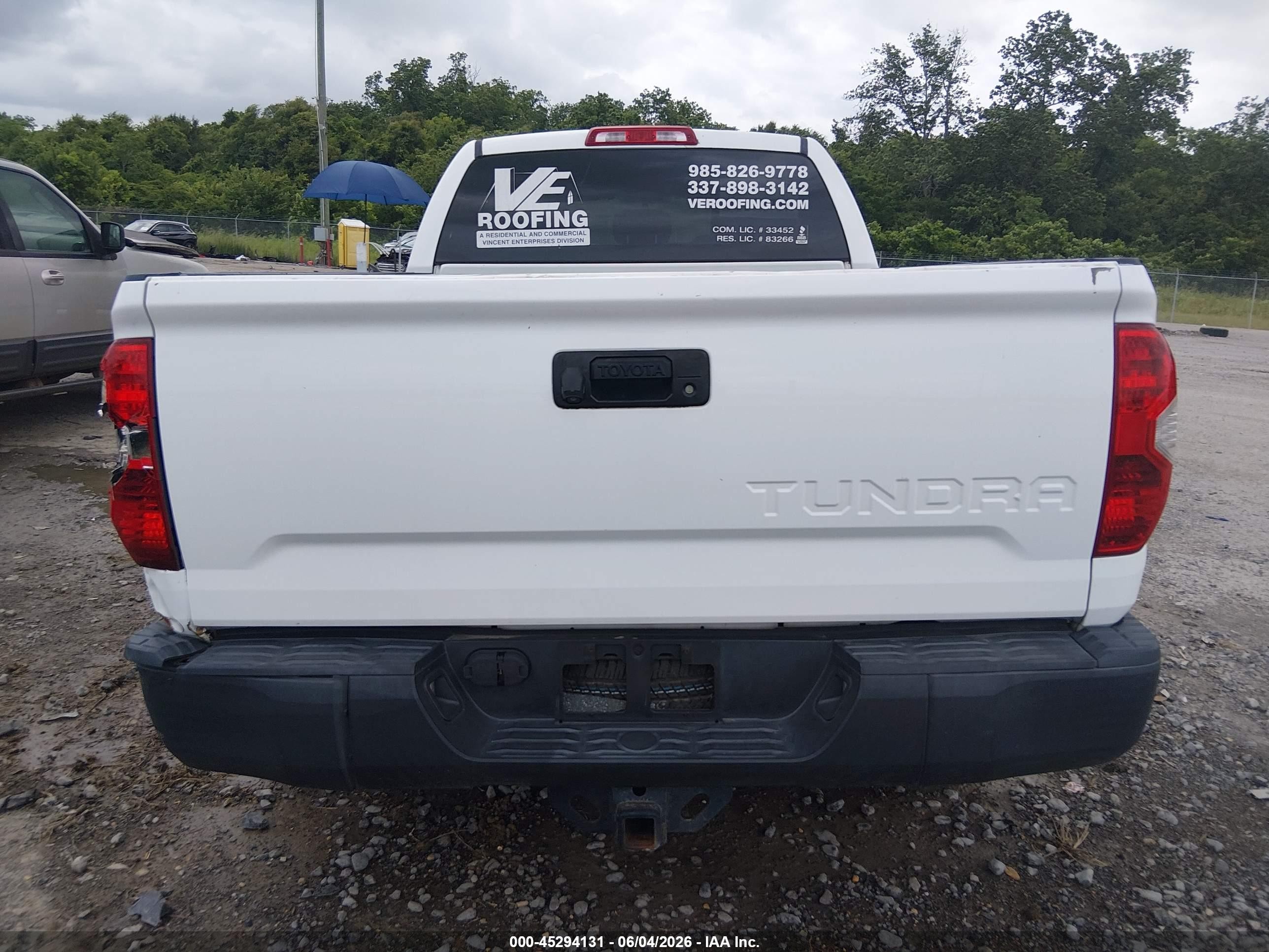 2015 Toyota Tundra Sr 4.6l V8 White vin: 5TFRM5F19FX083856
