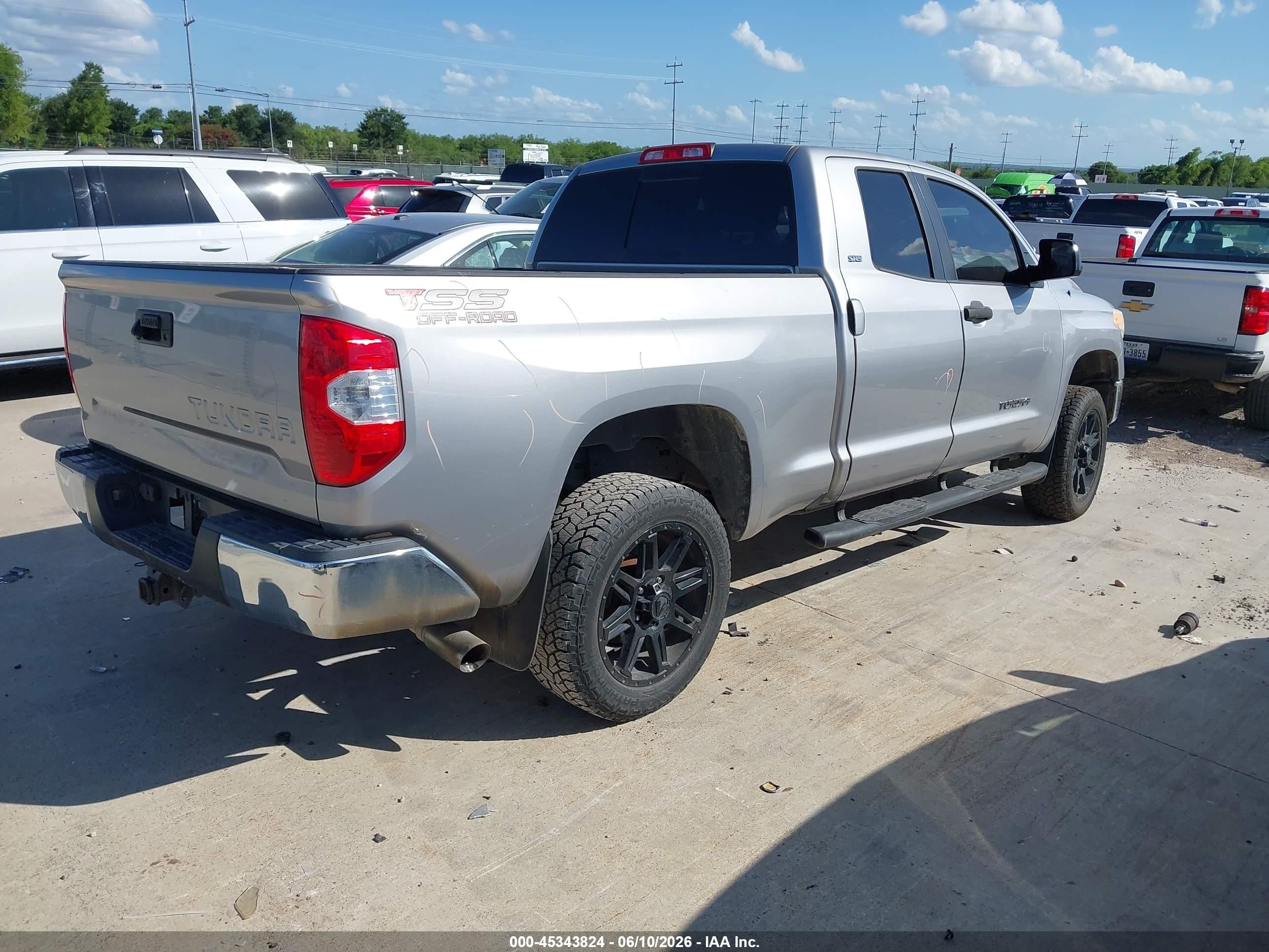 2015 Toyota Tundra Sr5 4.6l V8 Silver vin: 5TFRM5F19FX094551